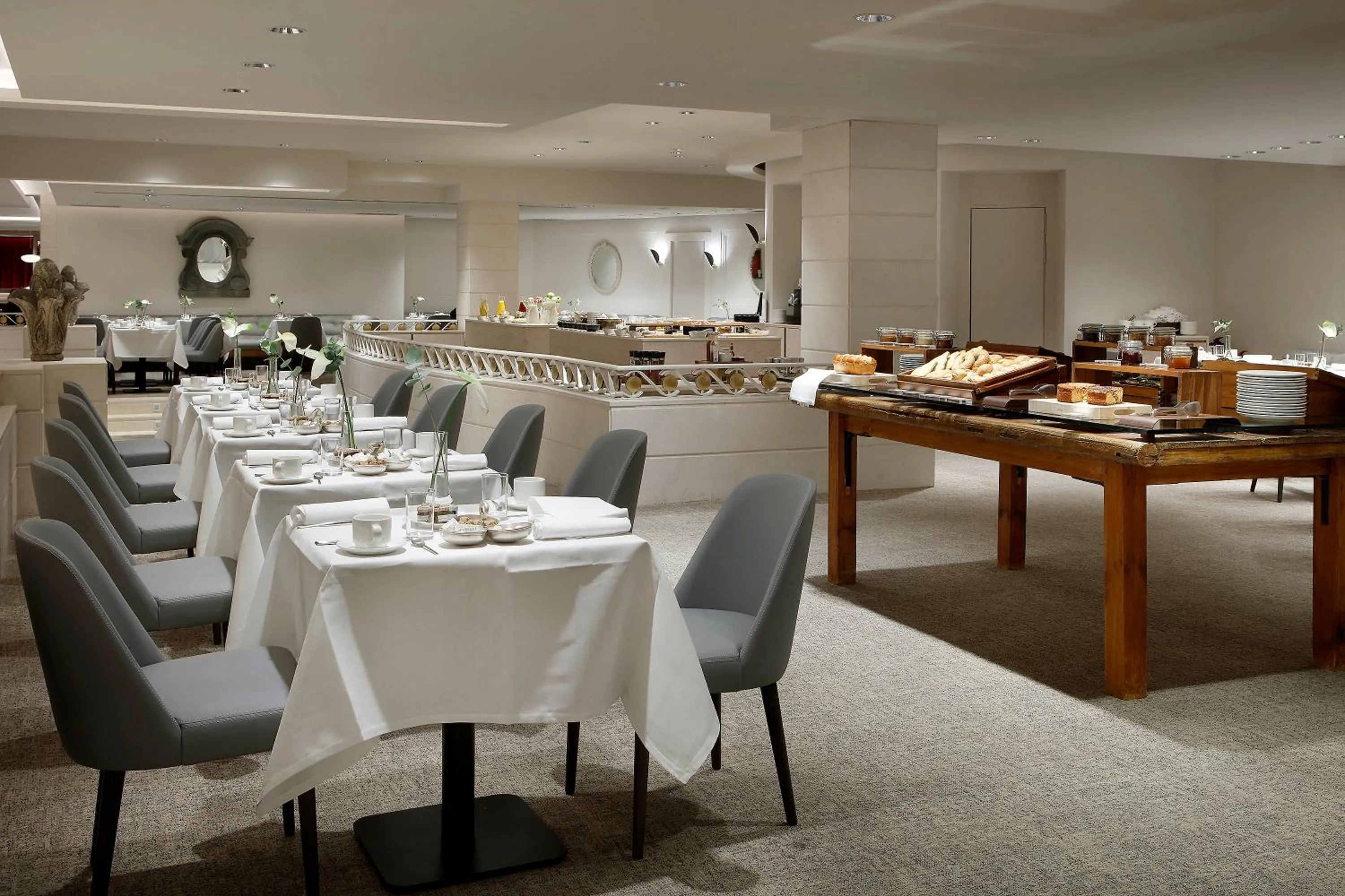 Restaurant/places to eat in Hyatt Regency Hesperia Madrid