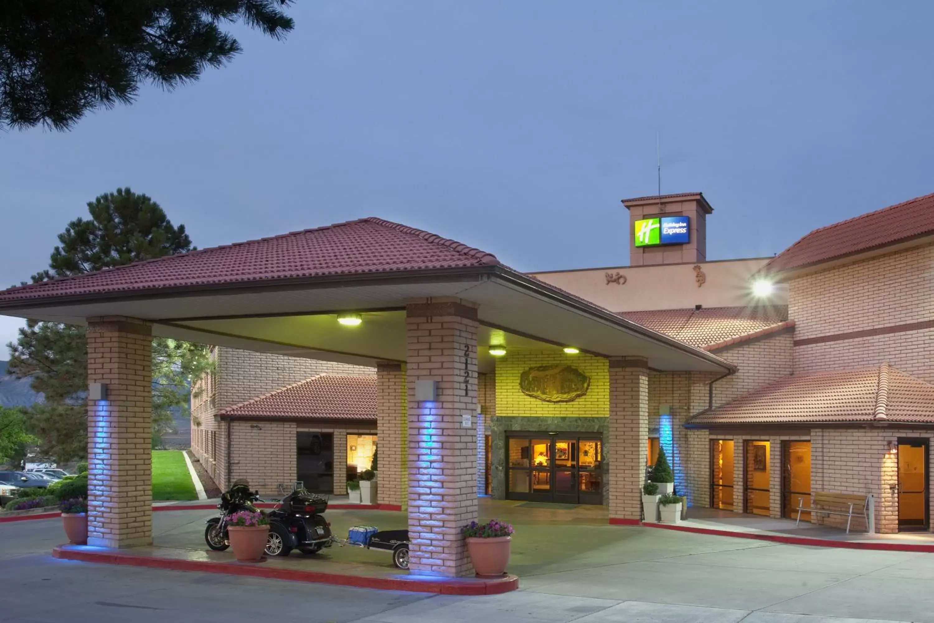 Property Building in Holiday Inn Express Mesa Verde-Cortez, an IHG Hotel