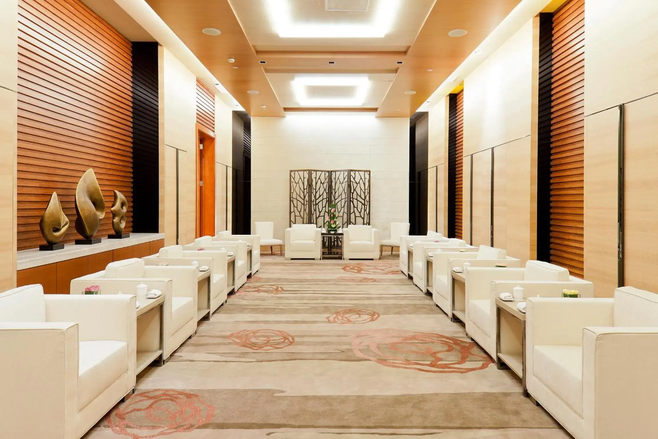 Business facilities in Novotel Nanjing East Suning Galaxy