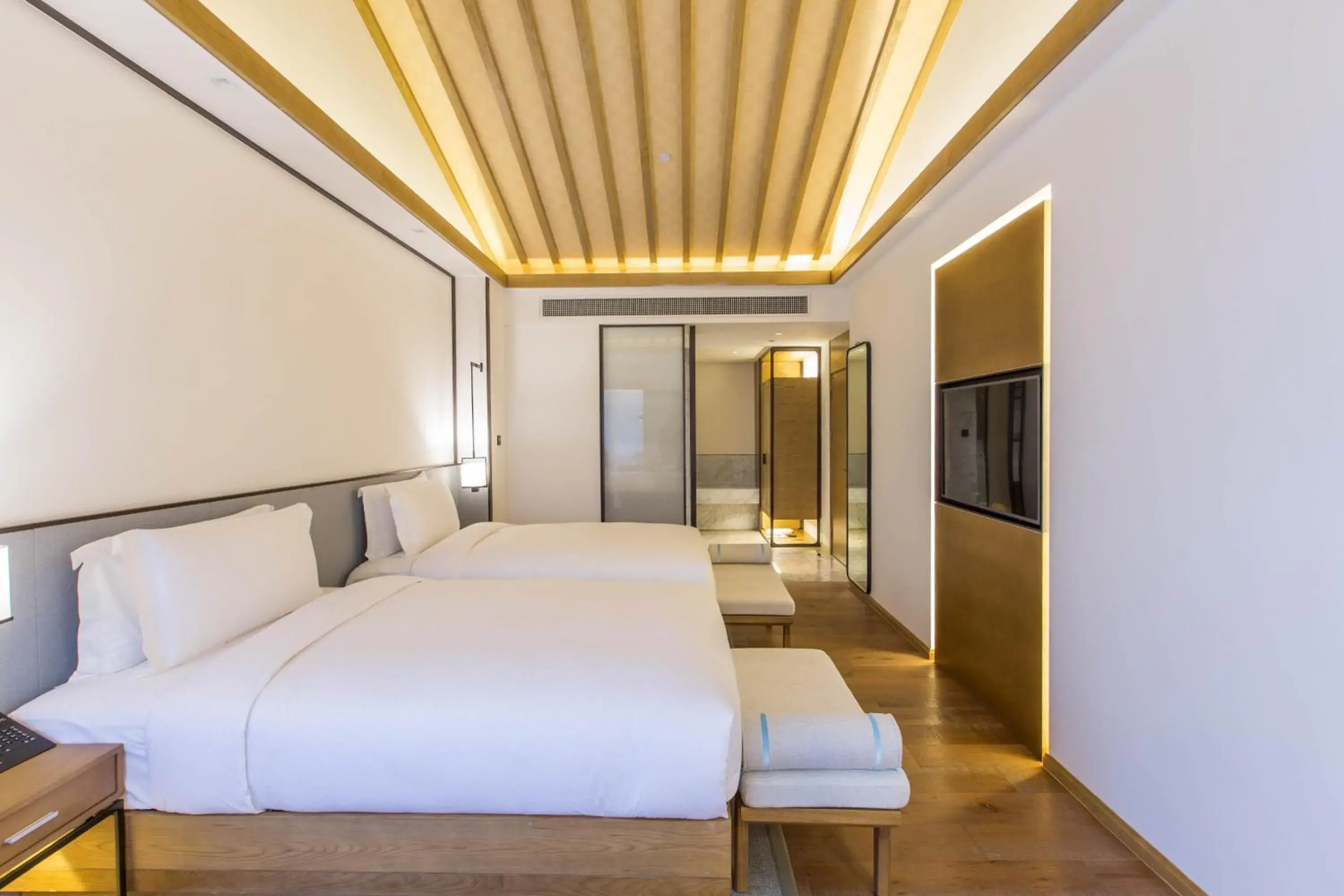 Bed in The Sifang Hotel Nanjing, Autograph Collection