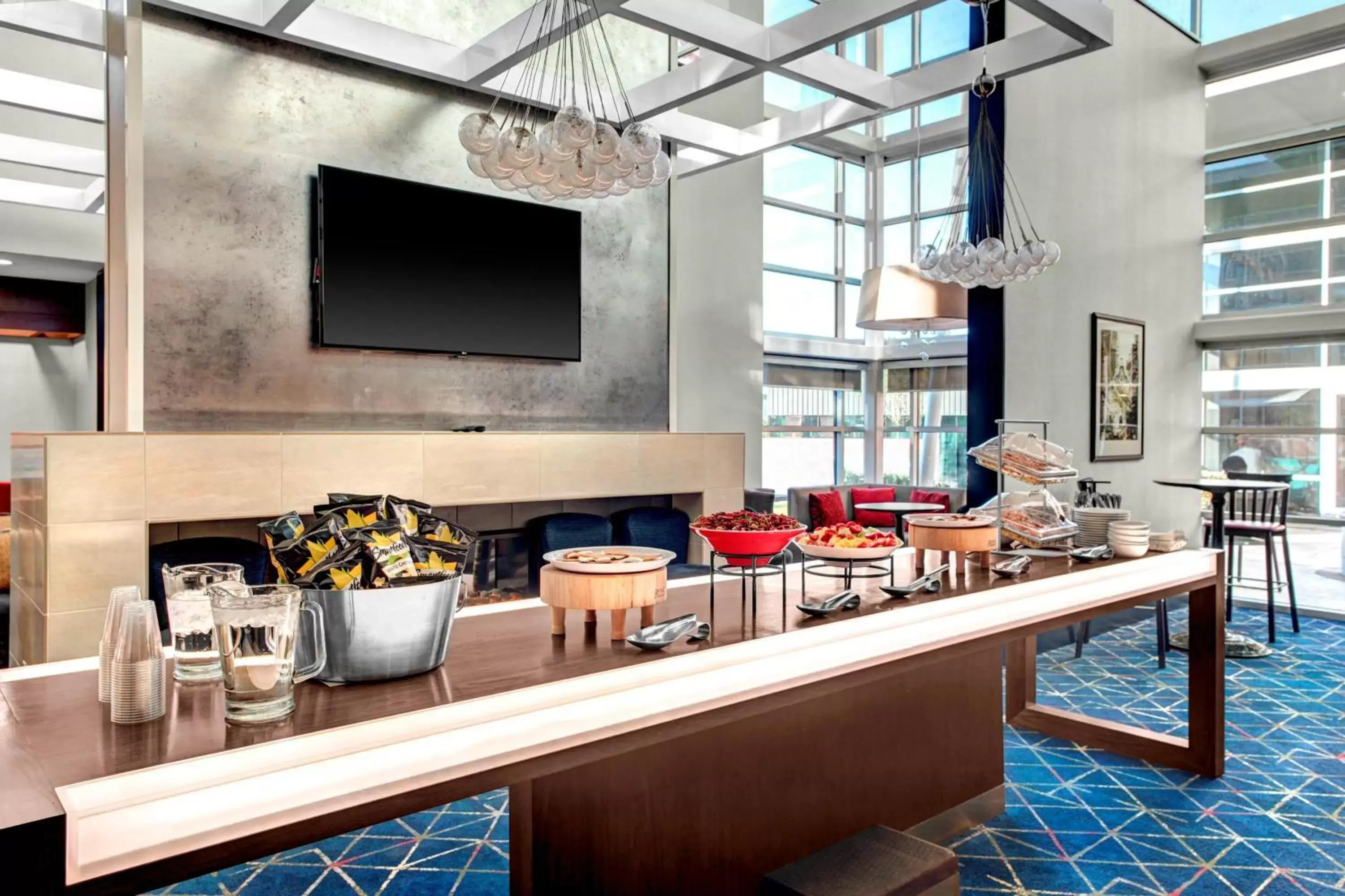 Restaurant/places to eat in Residence Inn by Marriott Philadelphia Airport