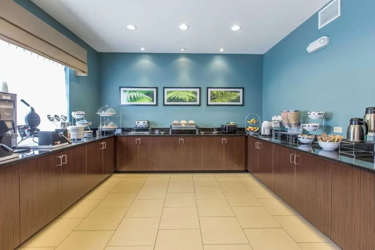 Breakfast in Sleep Inn & Suites Clintwood Breakfast in Sleep Inn & Suites Clintwood