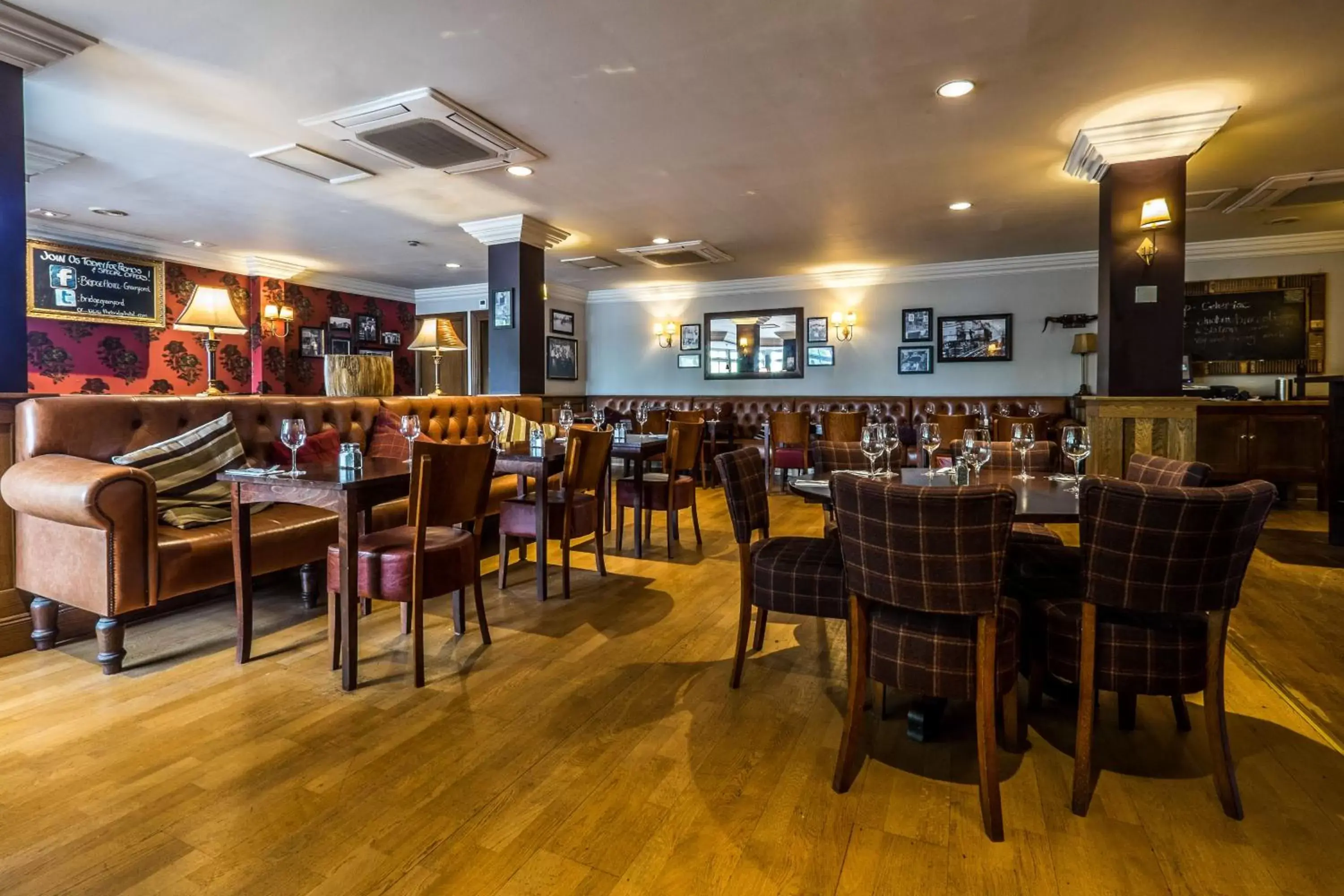 Lounge or bar, Restaurant/Places to Eat in Bridge Hotel