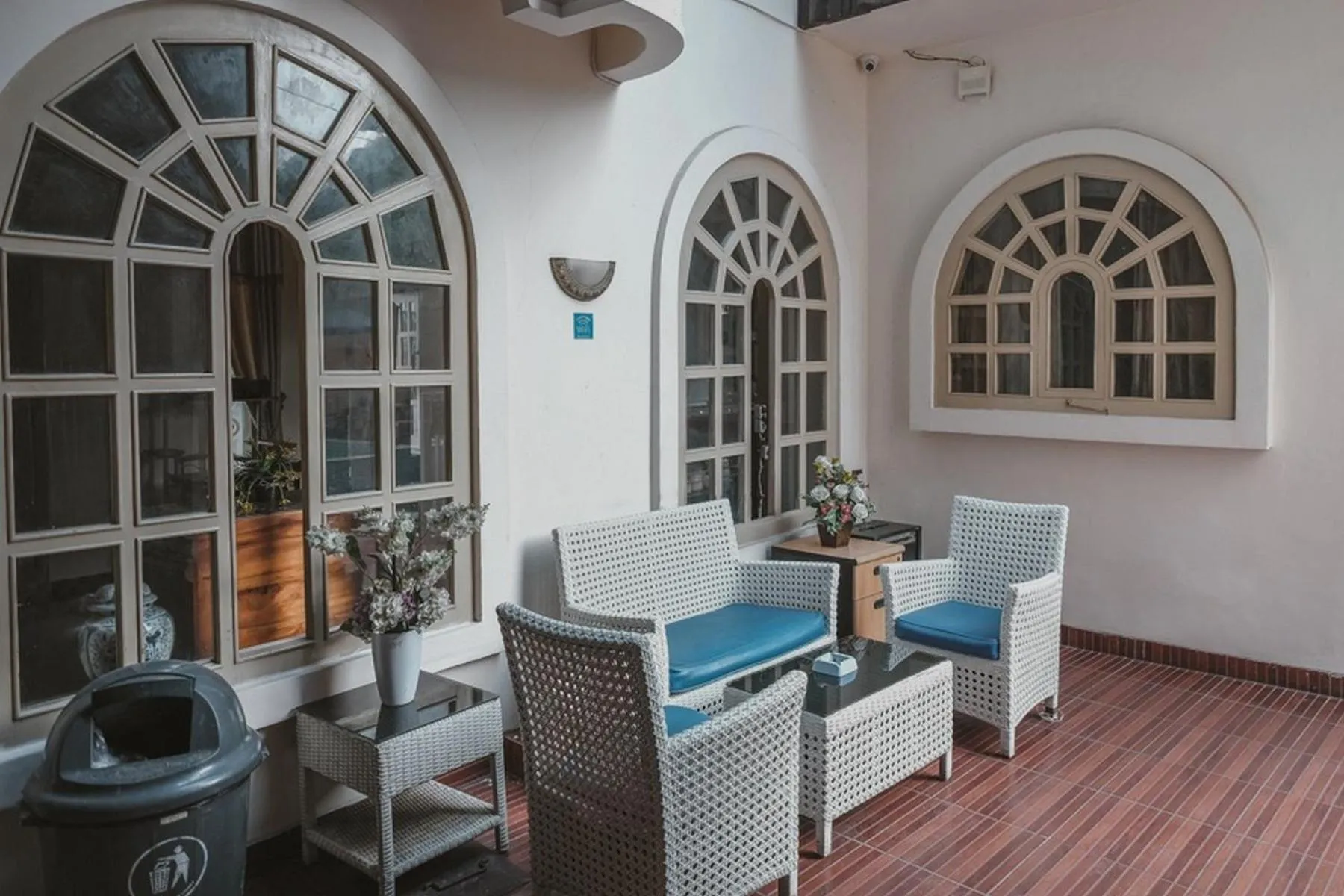 Seating area in RedDoorz Plus @ Tanjung Karang Lampung 2