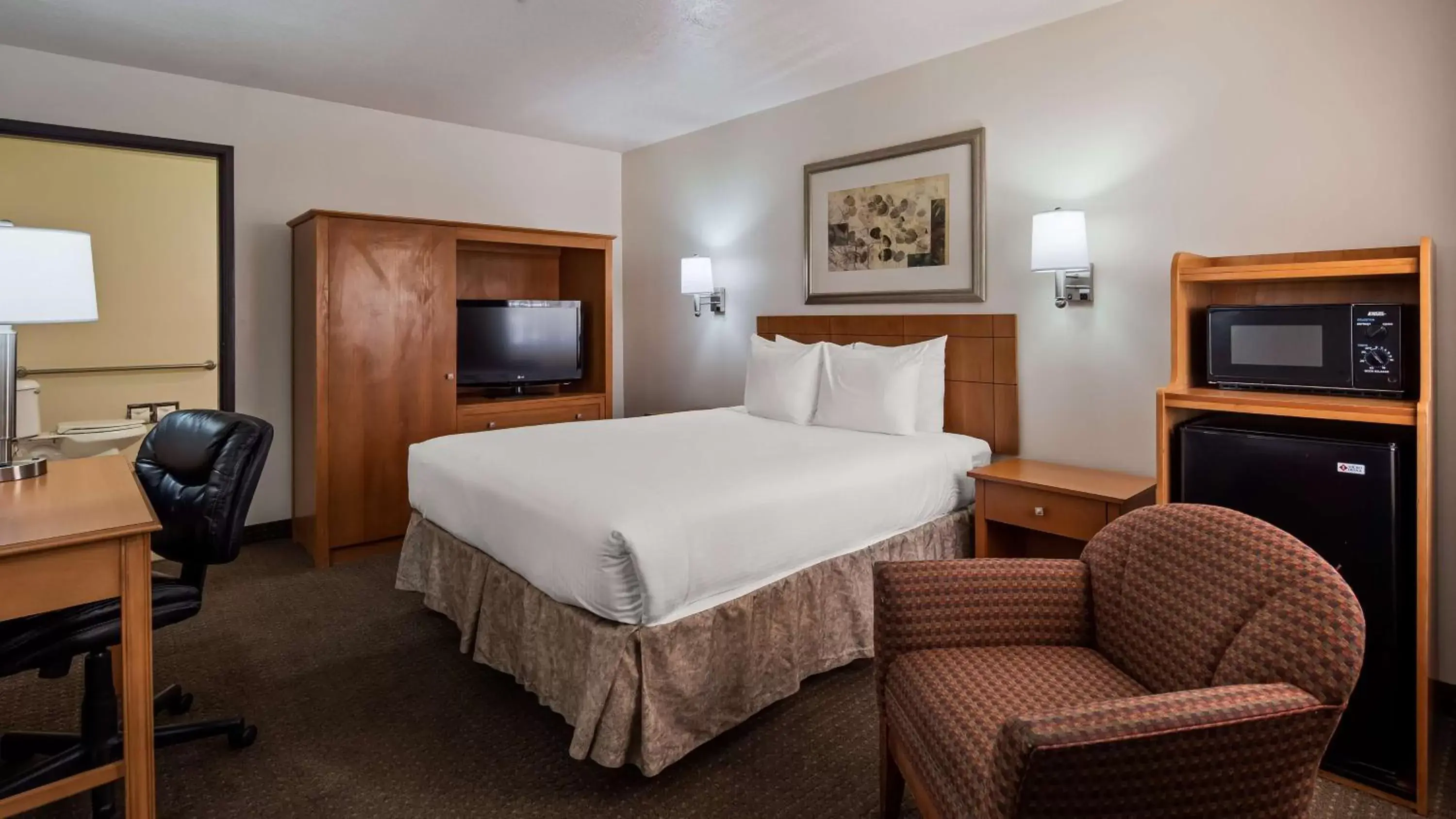 Bedroom in Best Western Socorro Hotel & Suites