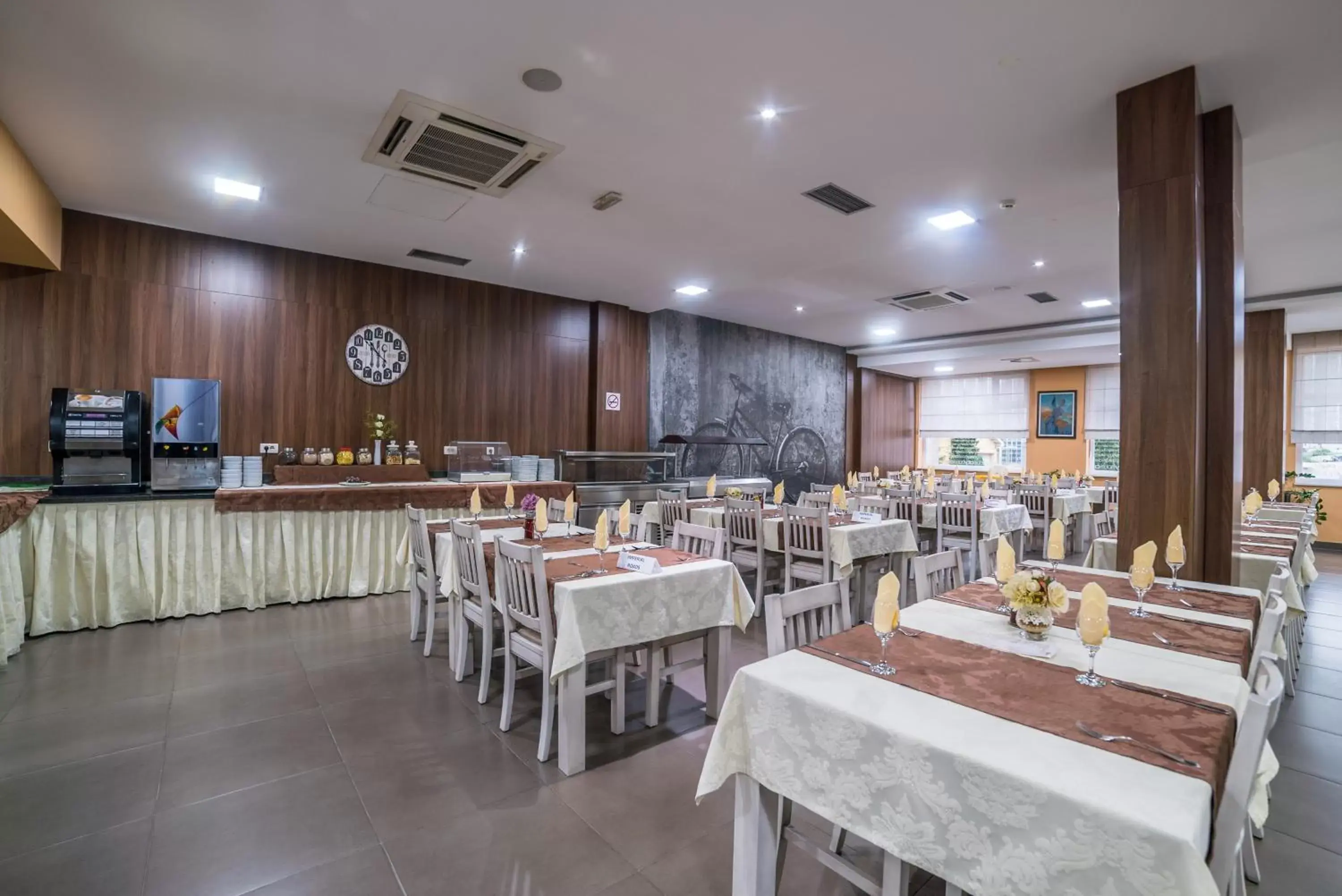 Restaurant/Places to Eat in City Hotel Mostar