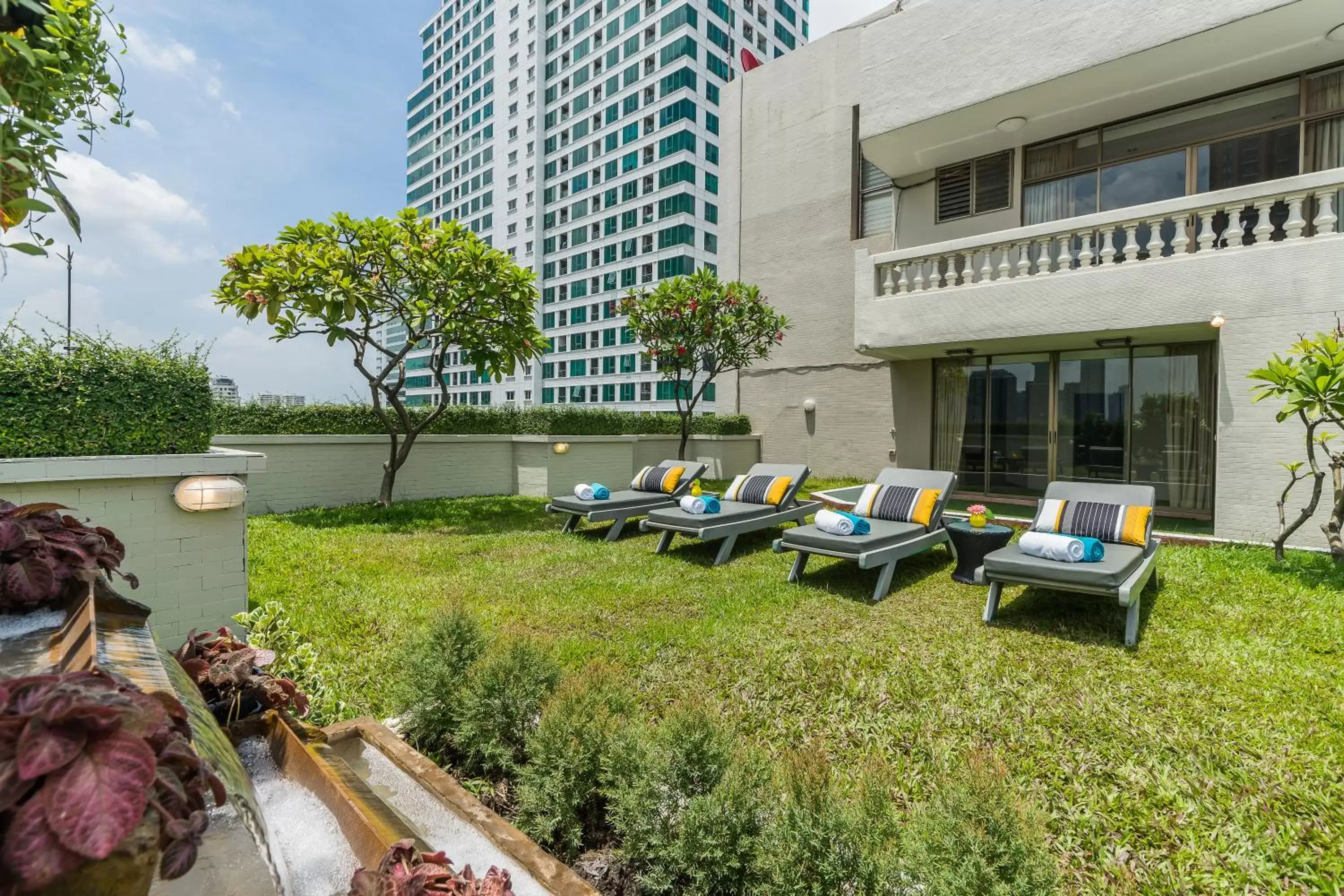 Area and facilities in Asoke Residence Sukhumvit by UHG
