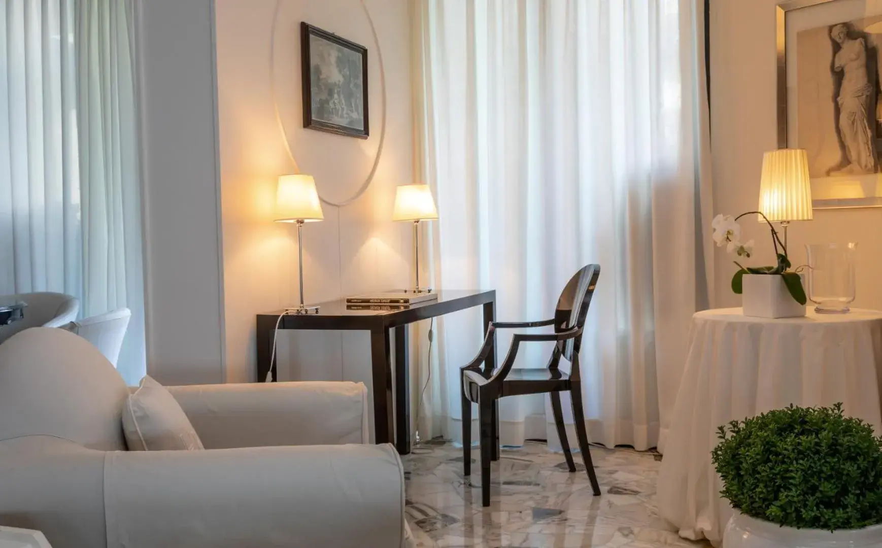 Lobby or reception, Seating Area in Hotel Plaza Esplanade