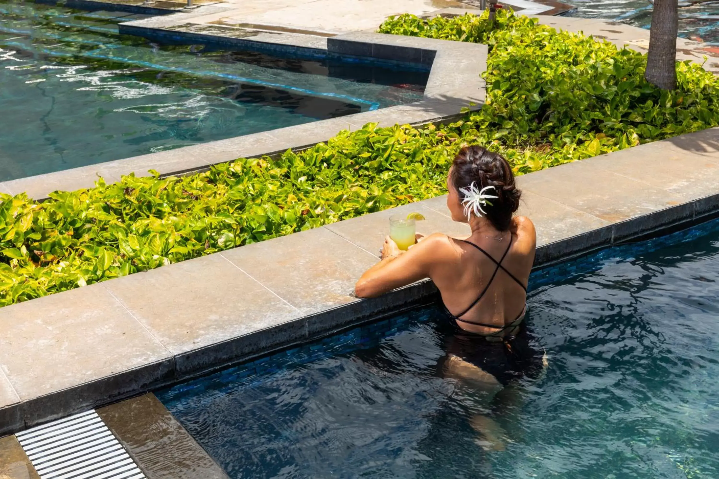 Activities, Swimming Pool in Sheraton Kauai Coconut Beach Resort