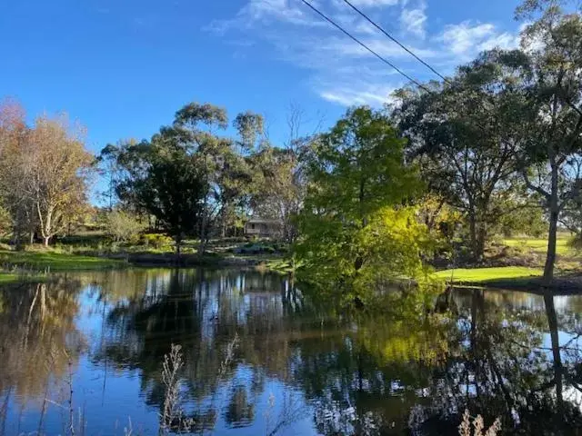 Granite Gardens Cottages & Lake Retreat