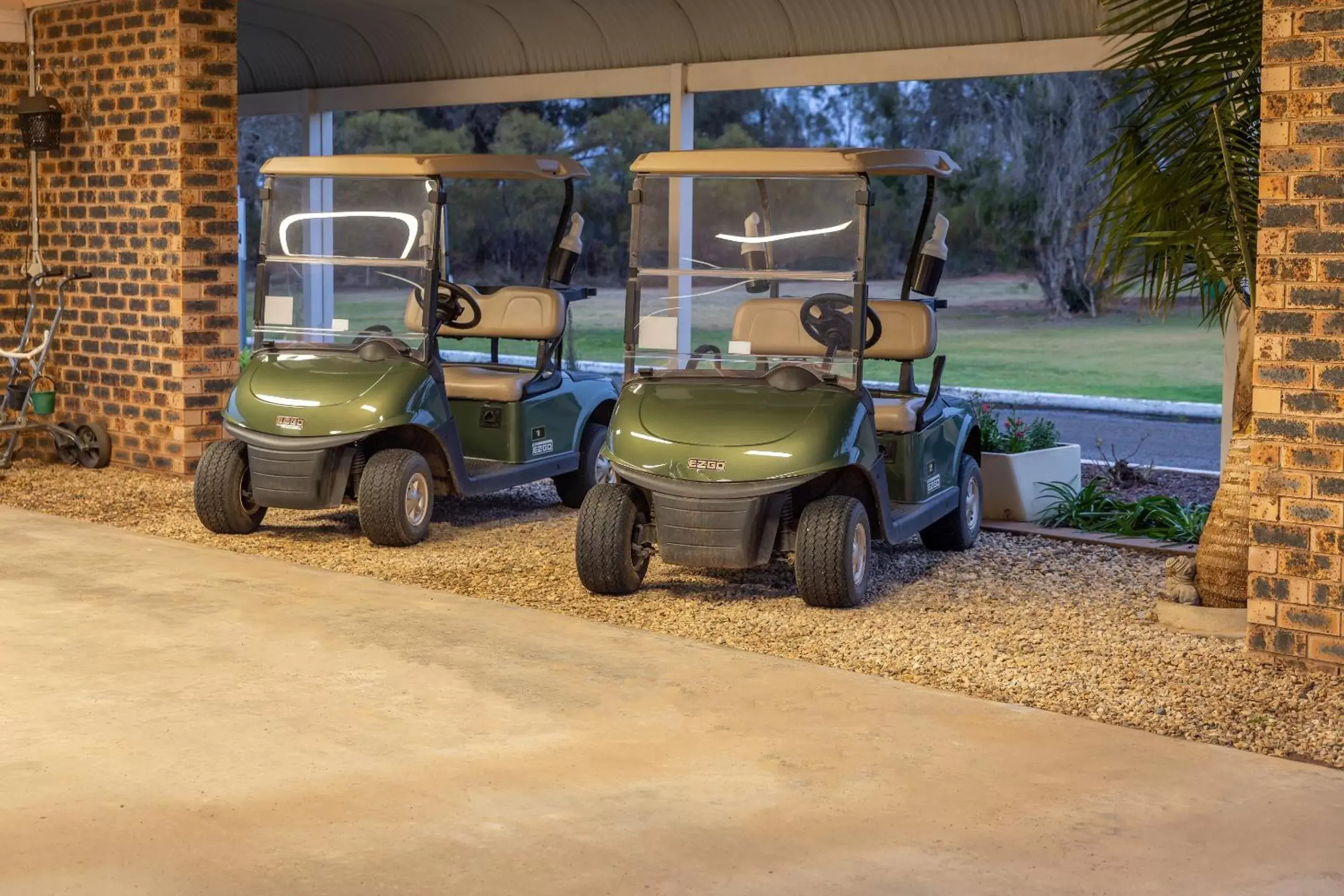 Golfcourse in Club Inn Motel