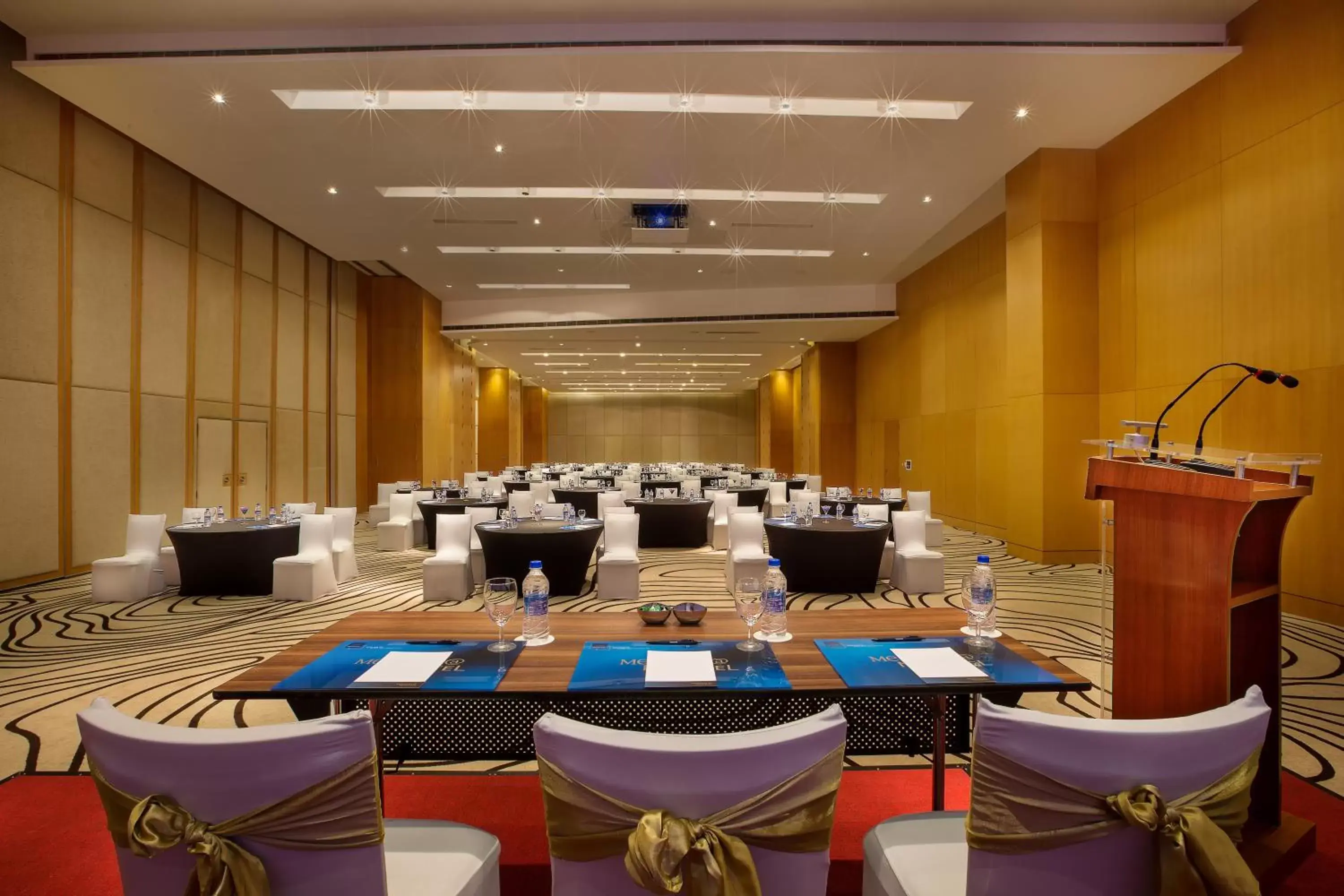 Business facilities in Novotel Kolkata Hotel and Residences