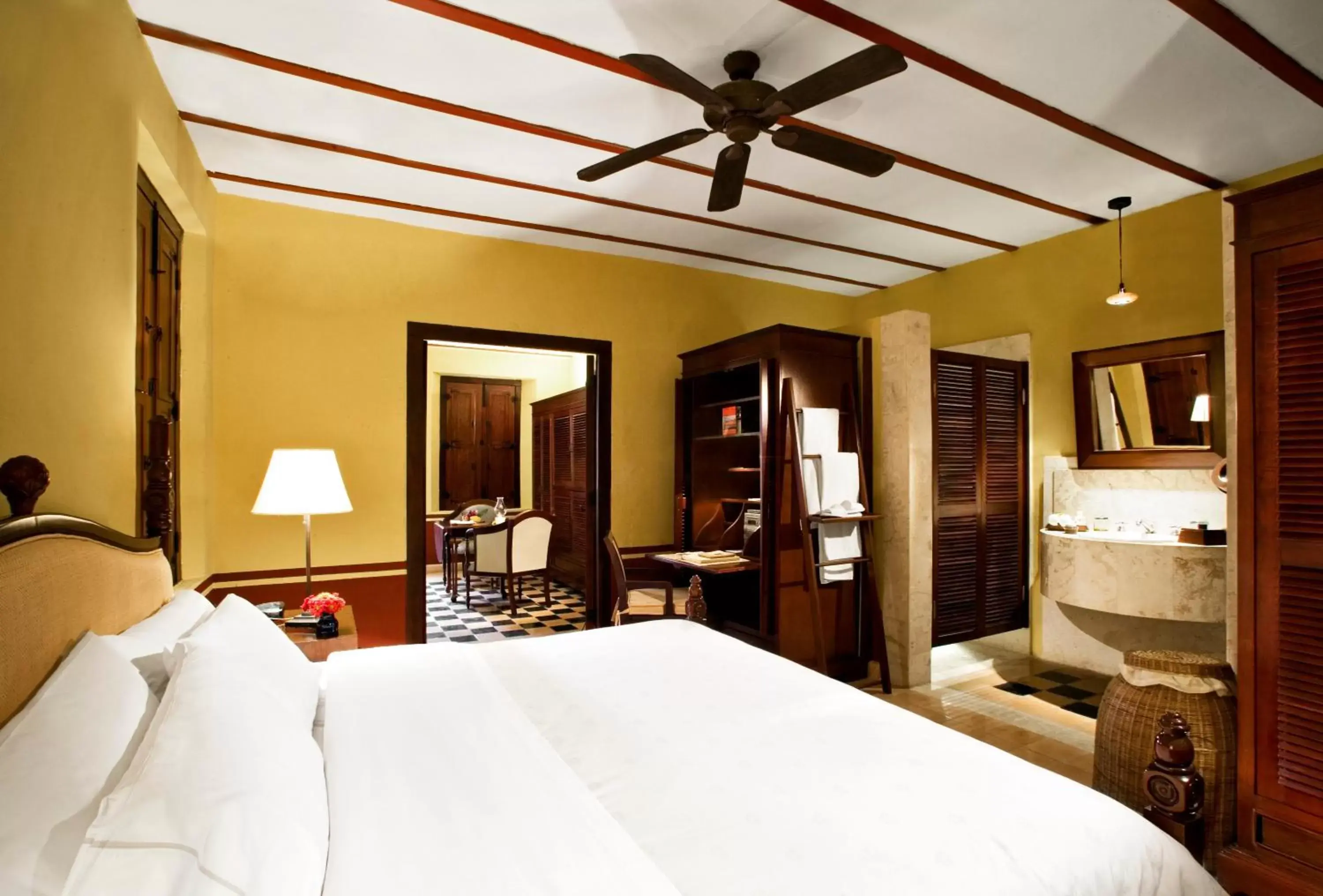 Bed in Hacienda Campeche Bed in Hacienda Campeche