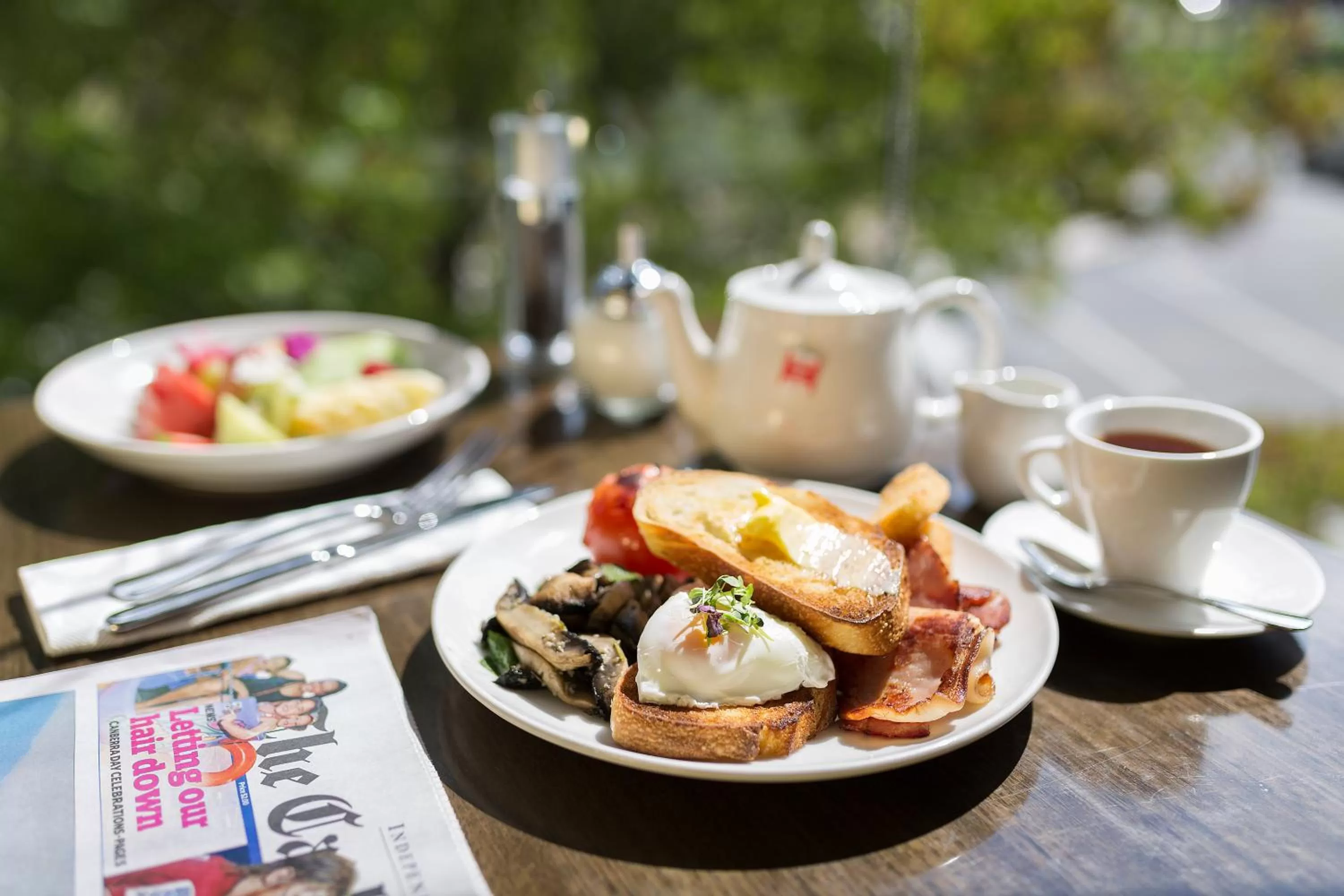 Buffet breakfast in Novotel Canberra