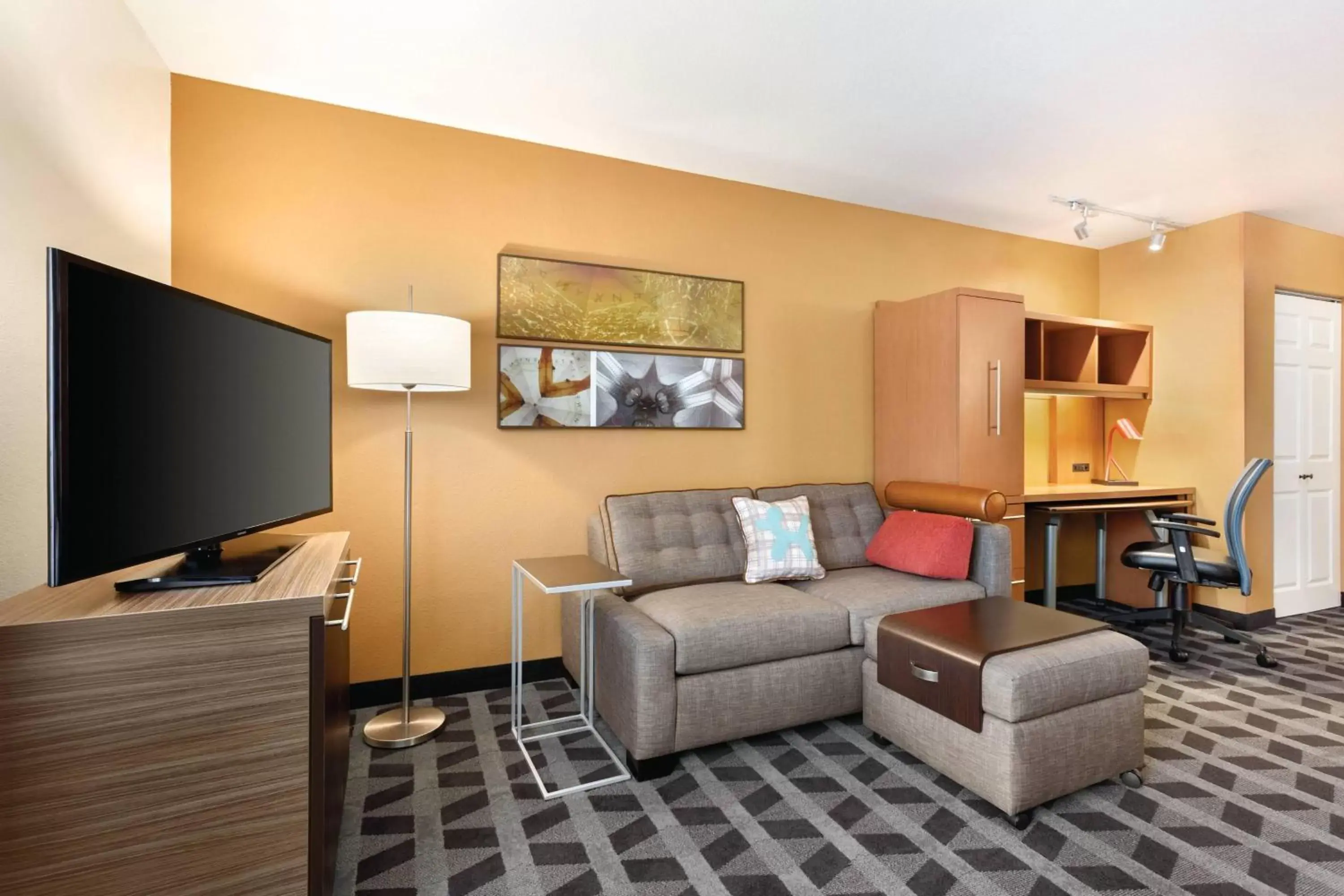 Photo of the whole room, TV/Entertainment Center in TownePlace Suites by Marriott Denver West Federal Center