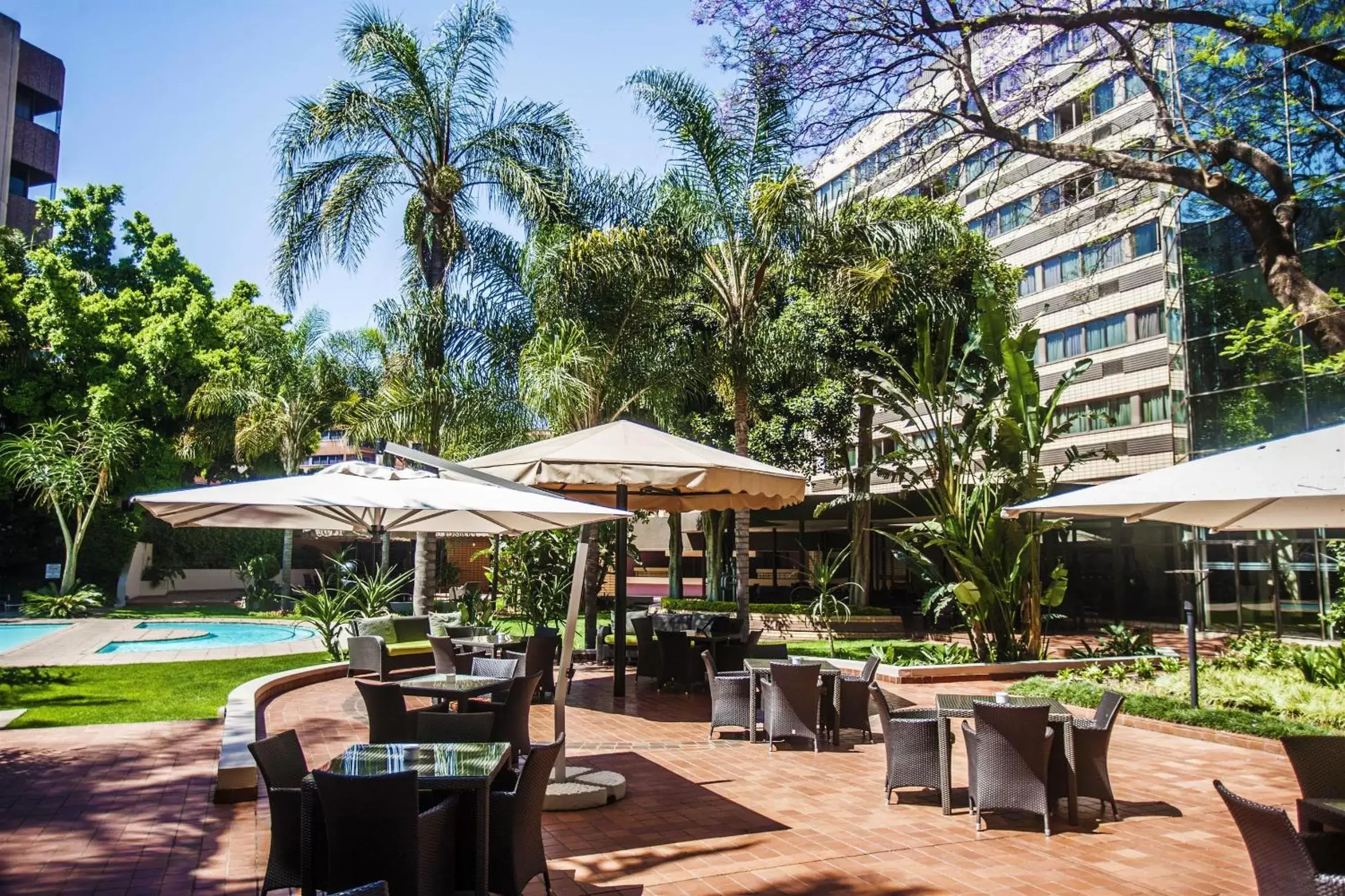 Swimming pool, Restaurant/Places to Eat in Southern Sun Pretoria
