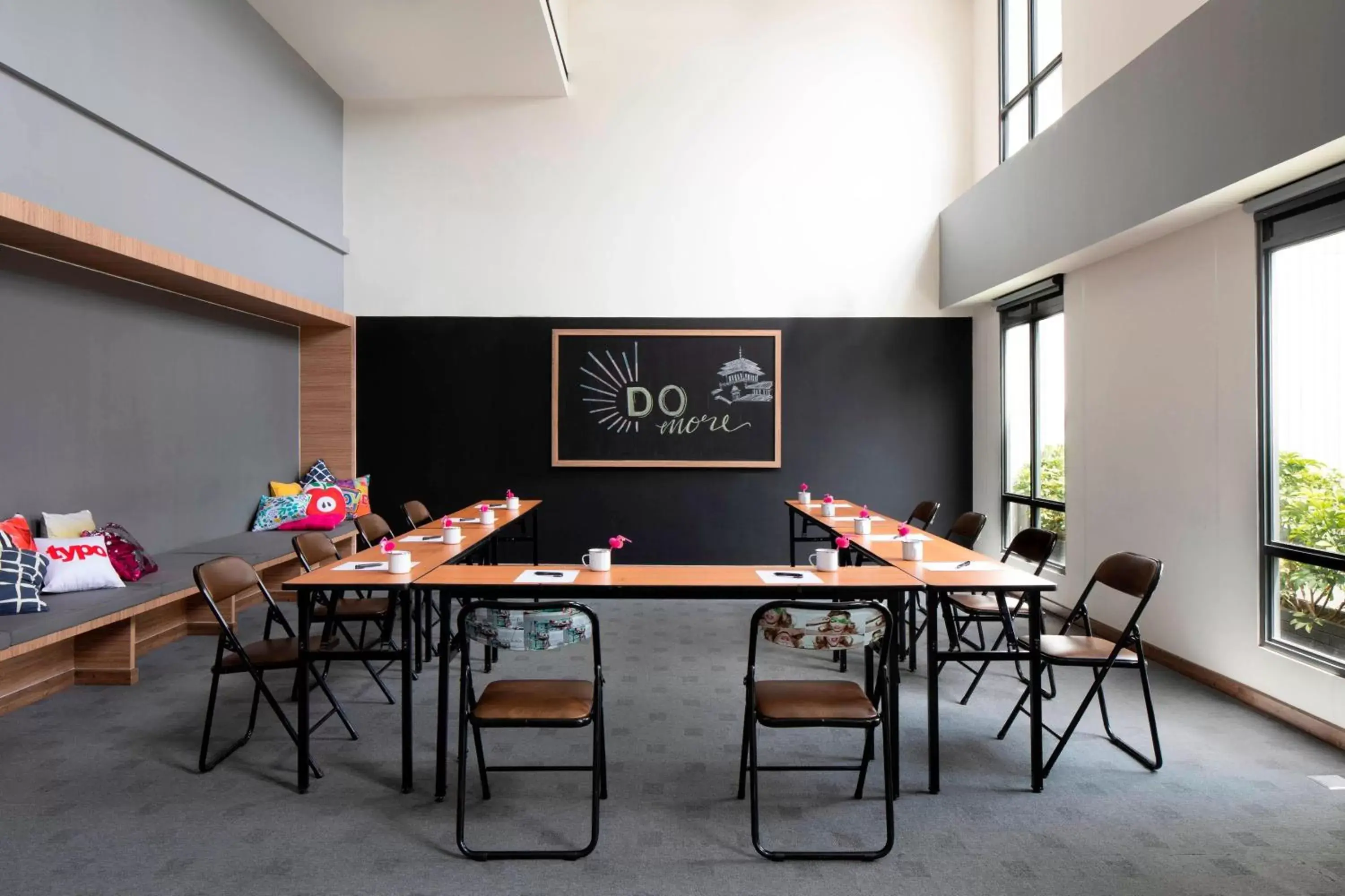 Meeting/conference room in MOXY Bandung