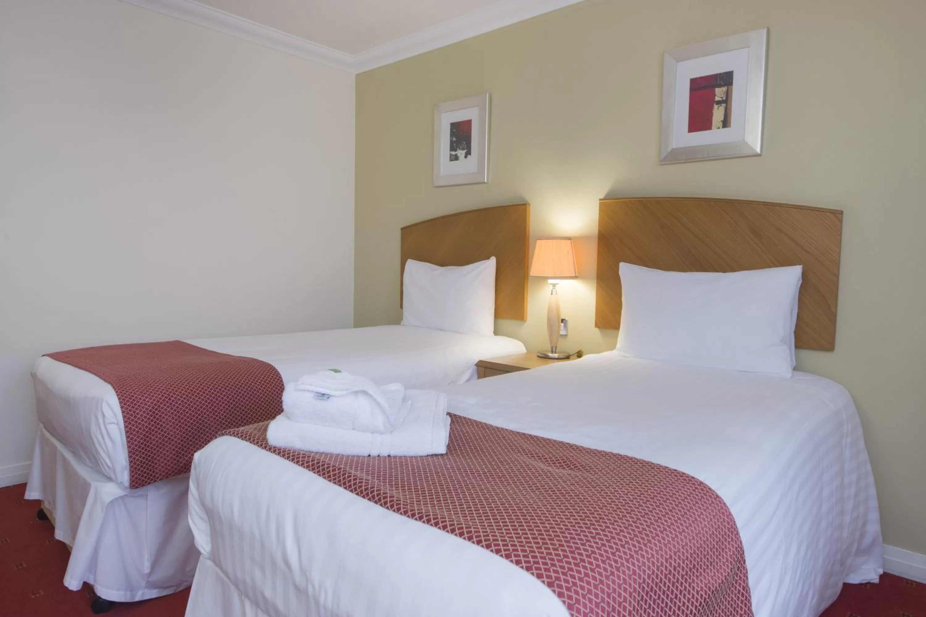 Bed in The Worcester Whitehouse Hotel