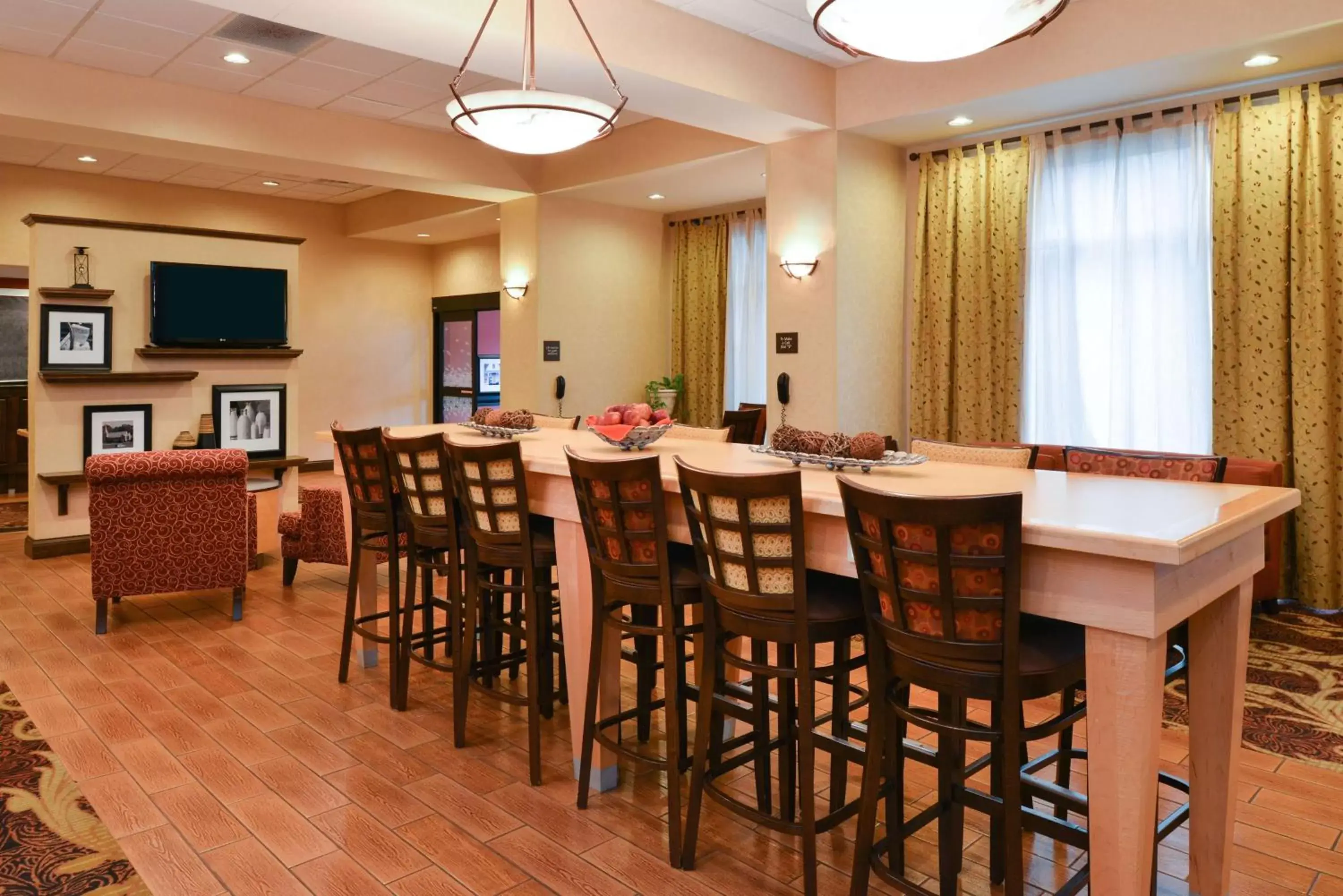 Lobby or reception in Hampton Inn Williamsburg