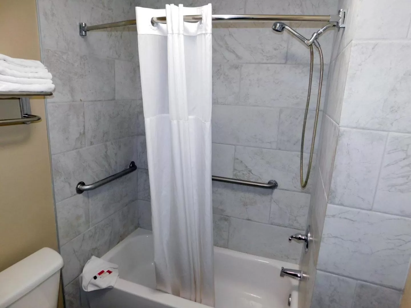 Bathroom in Super 8 by Wyndham Crestview