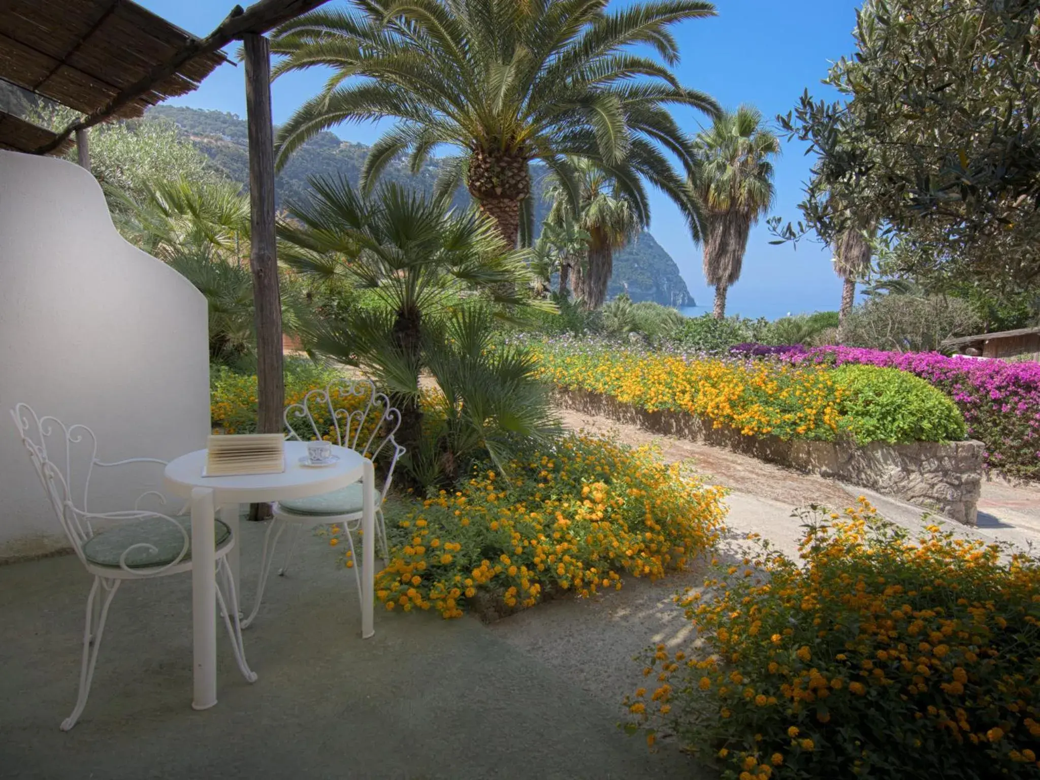 Garden in Semiramis Hotel De Charme