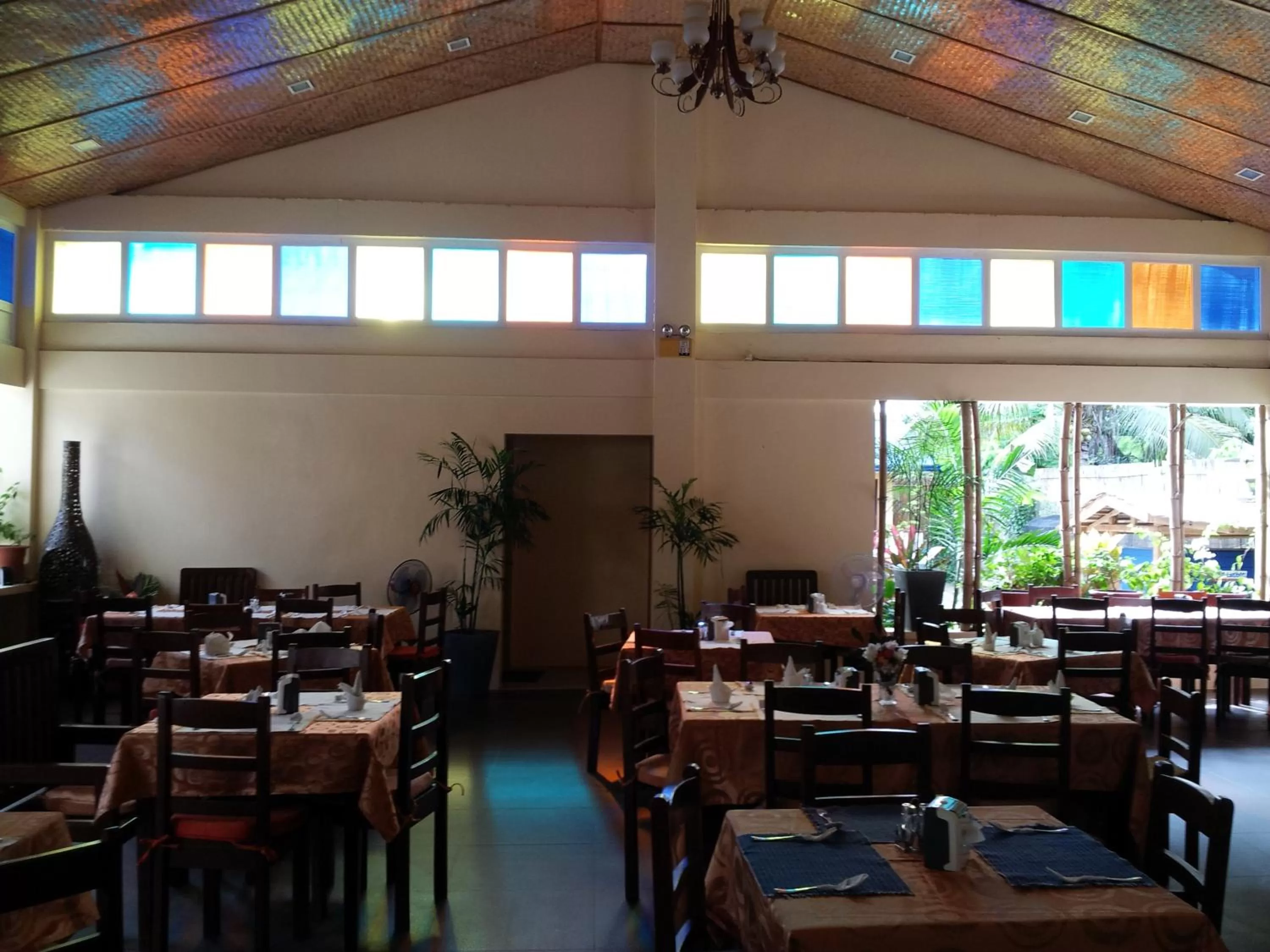 Restaurant/places to eat in Blue Lagoon Inn & Suites