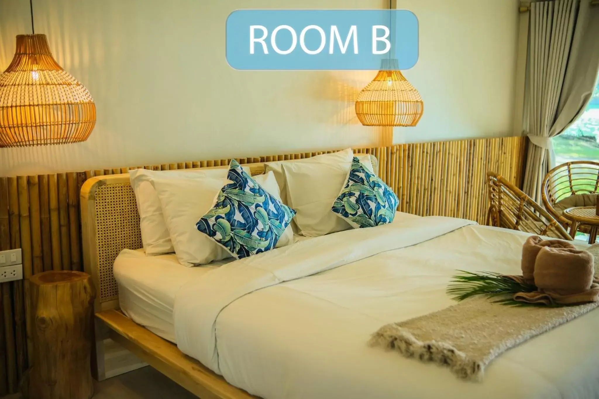 Bed in Siam Beach Resort Koh Kood