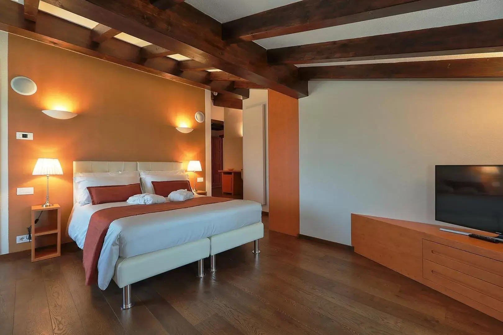 Bed in RELAIS VAL D'ORCIA