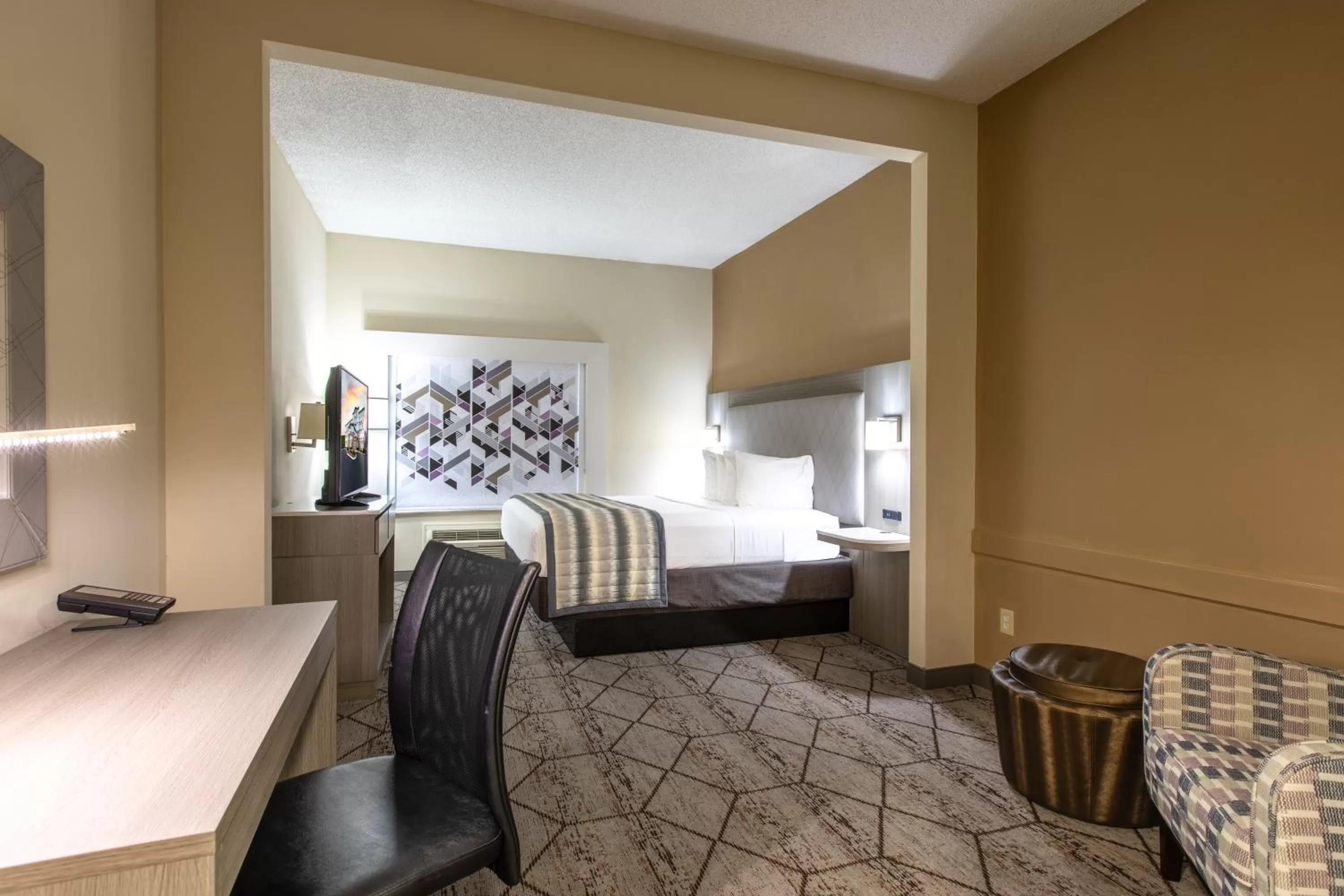 Bed in Wingate by Wyndham Charlotte Concord Mills/Speedway