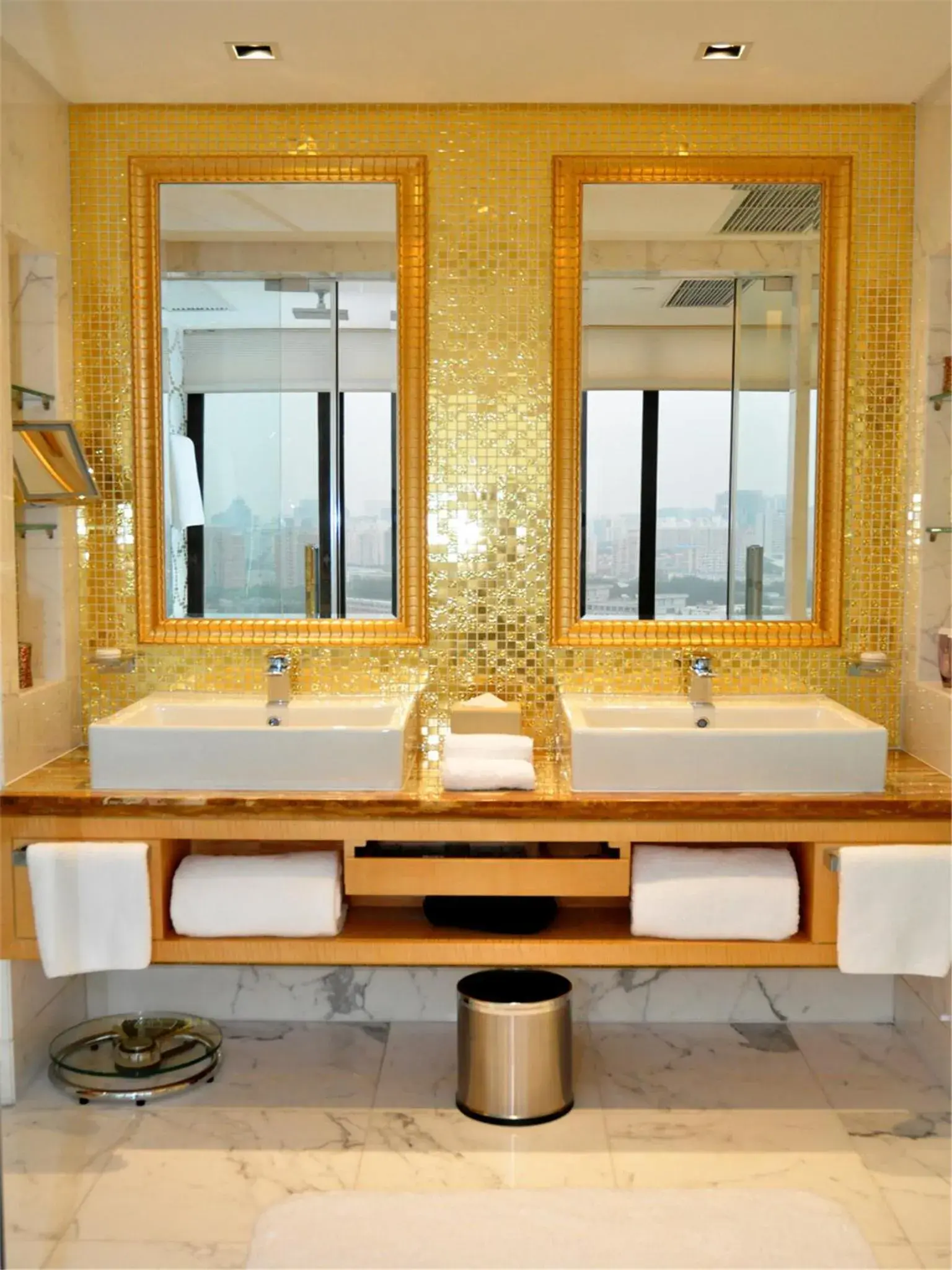 Bathroom in Hotel Kunlun