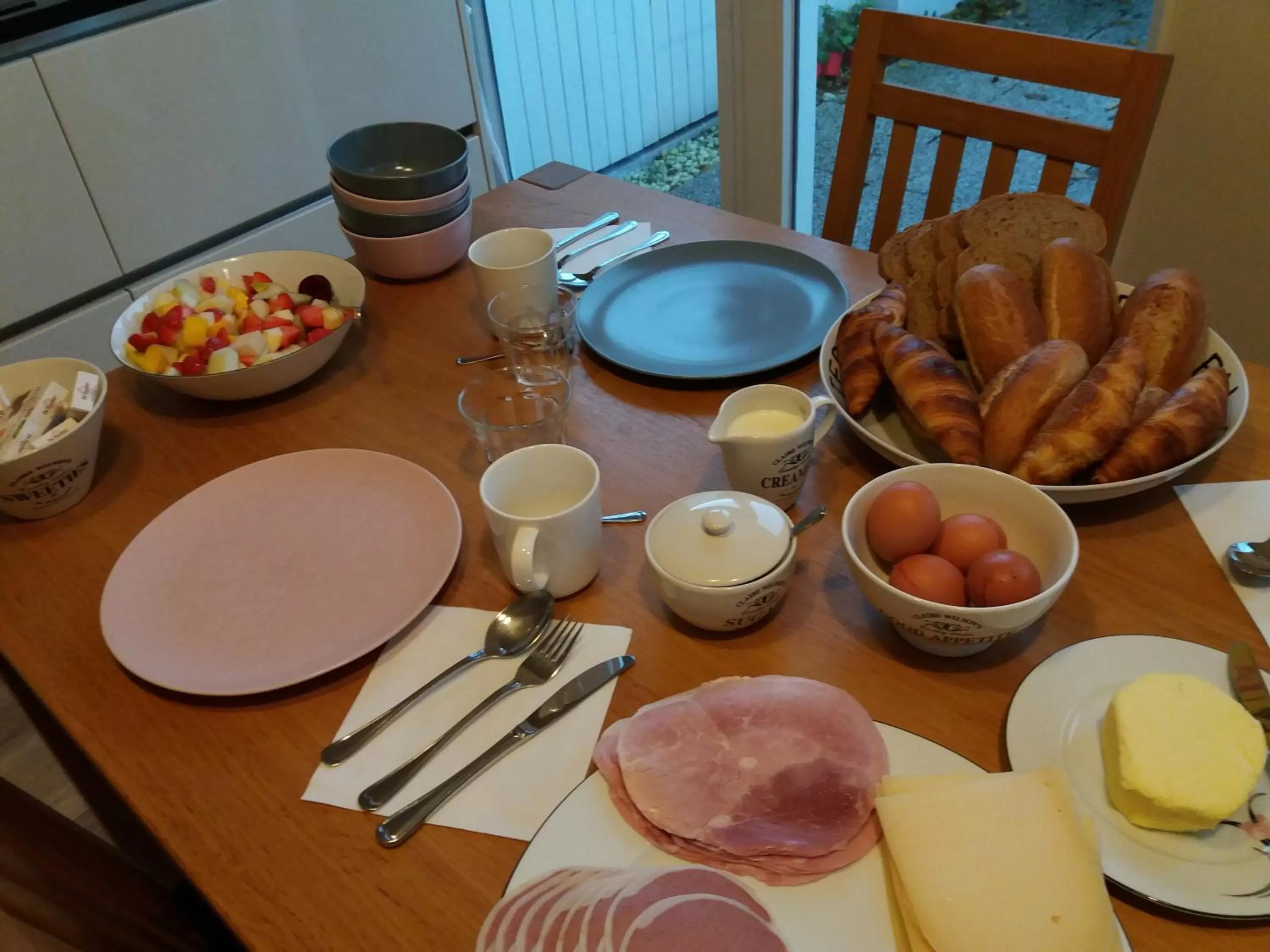 Breakfast in Marbles Inn