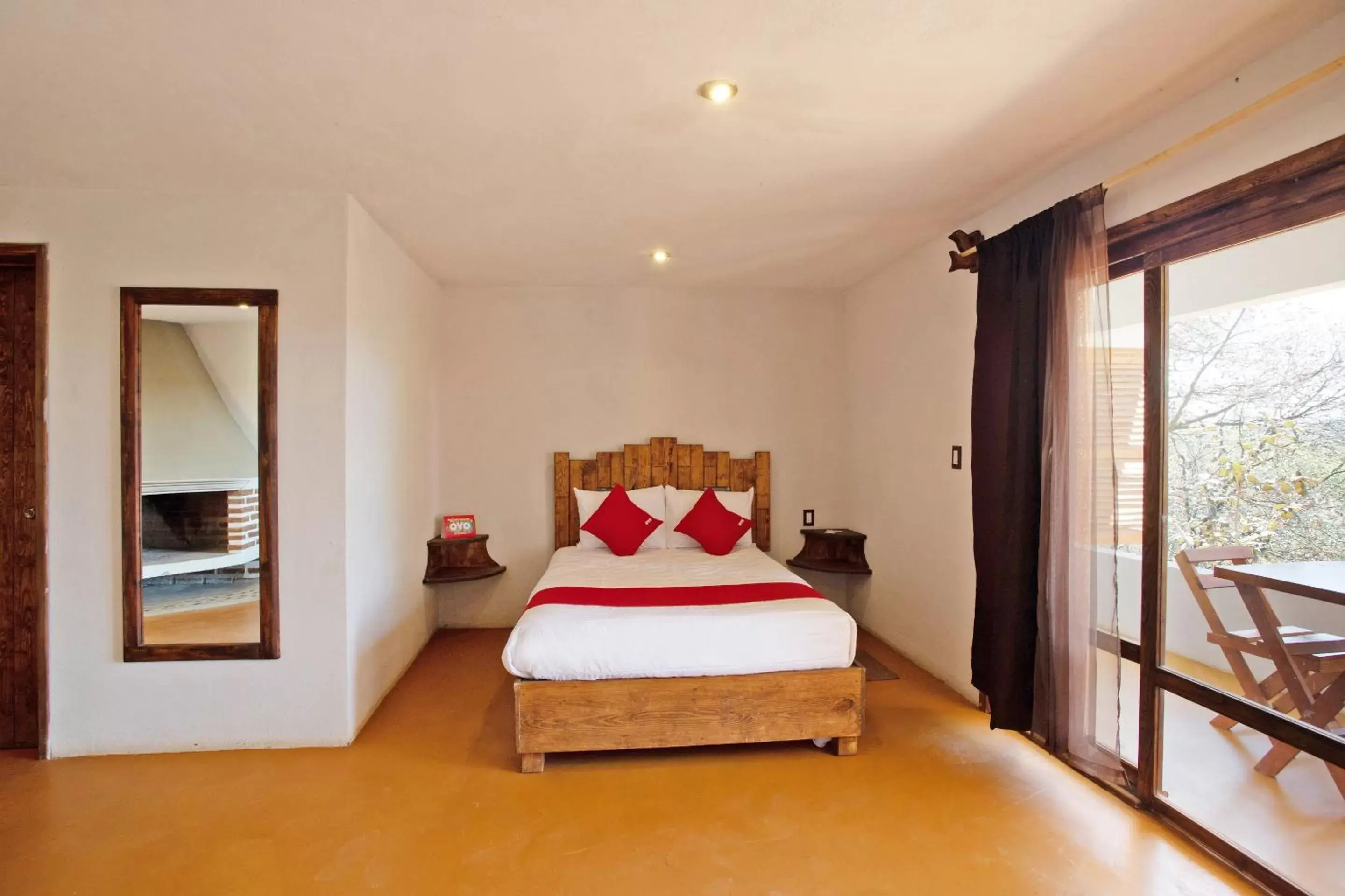 Bedroom, Bed in Hotel Villa Xtreme
