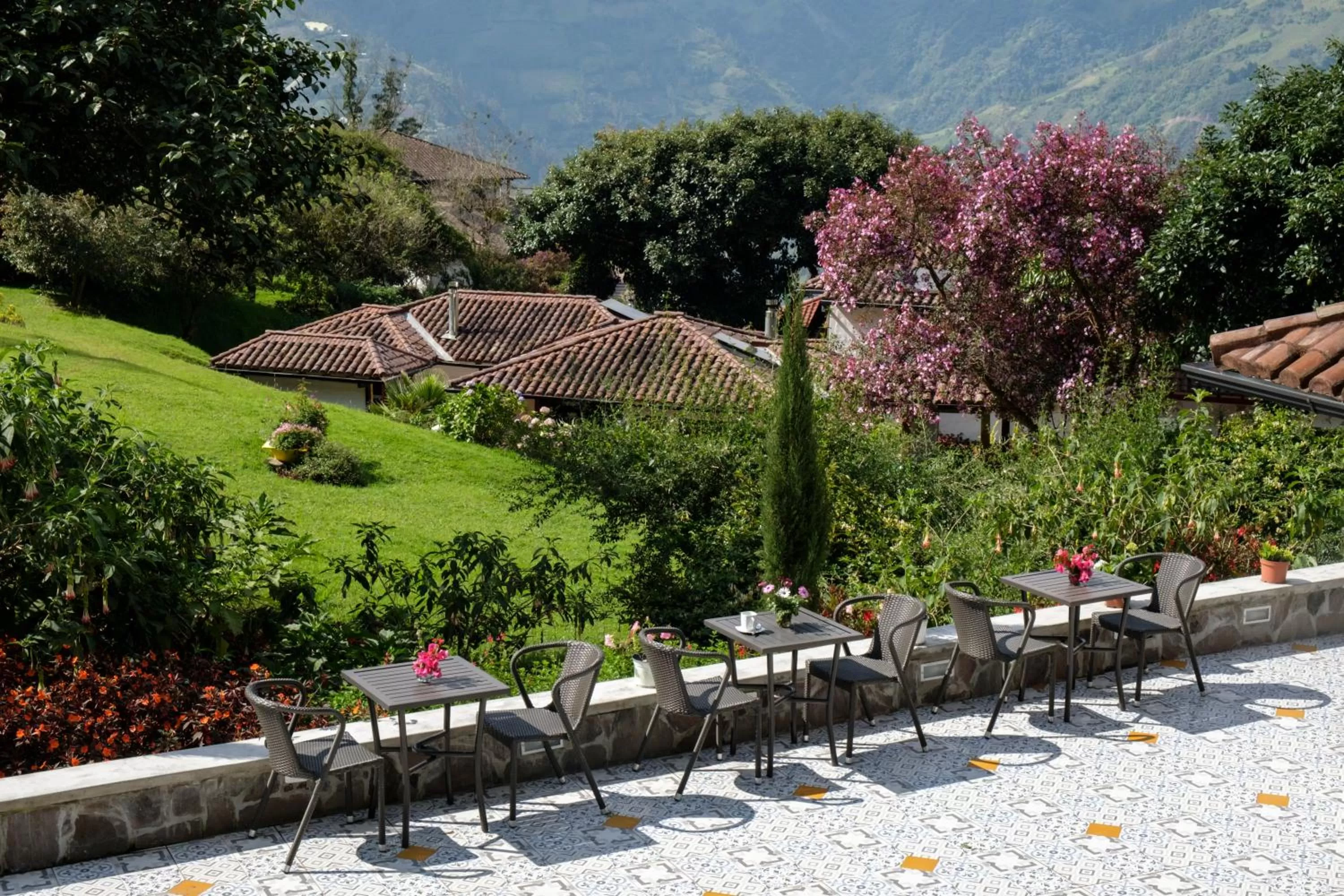 Restaurant/places to eat in Luna Volcán, Adventure SPA - formerly Luna Runtún