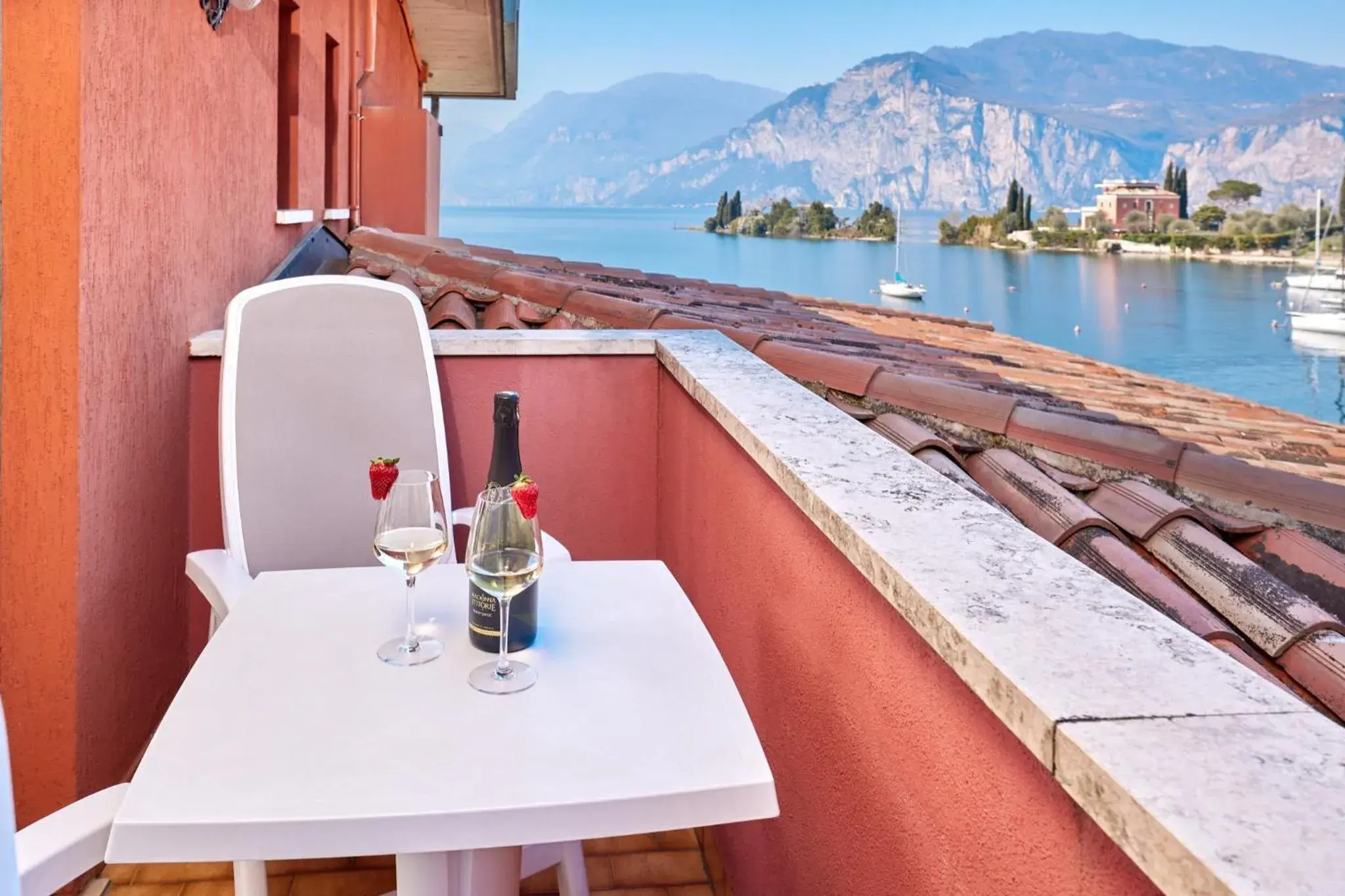 Balcony/Terrace in Beach Hotel Rosa