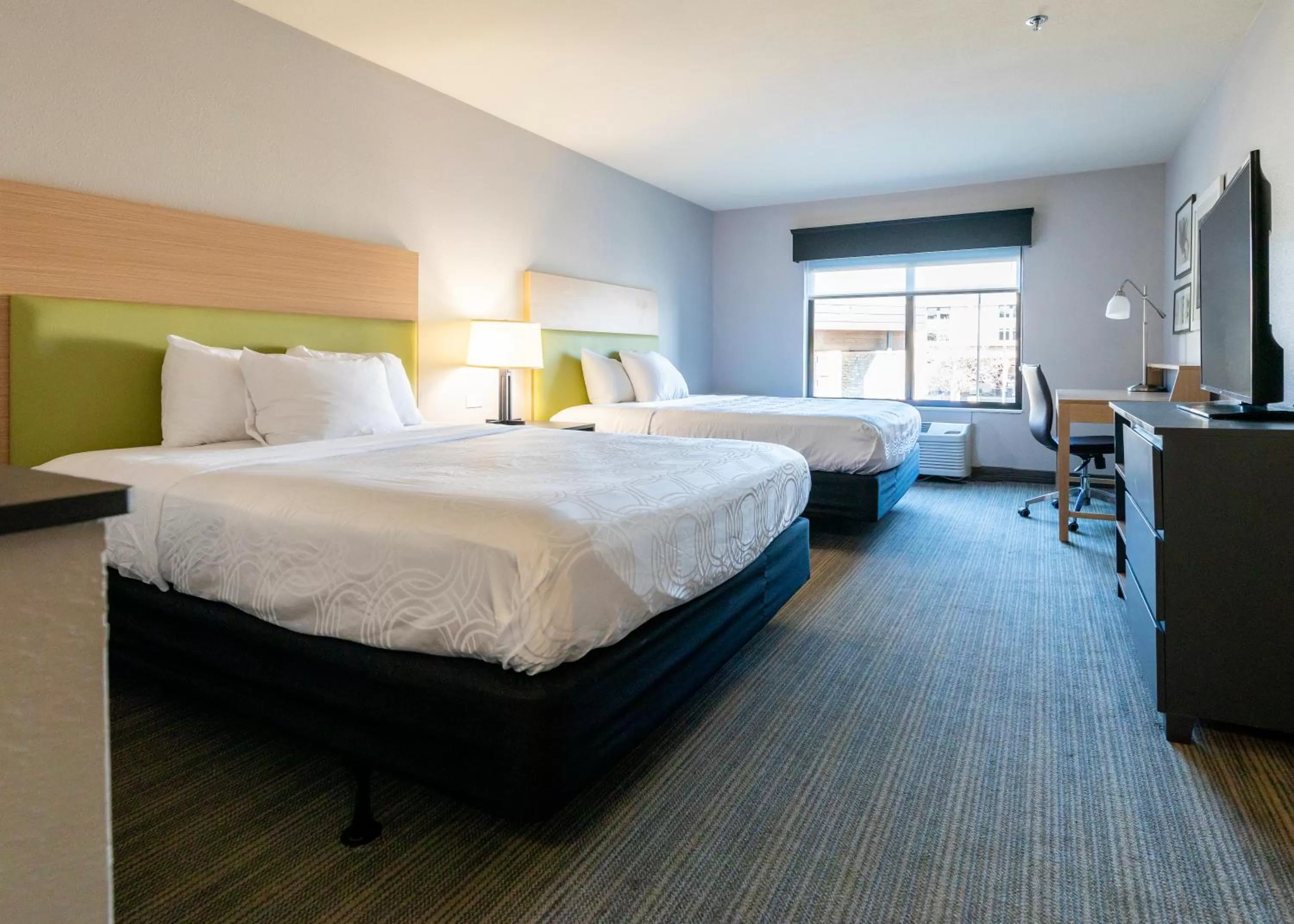 Bedroom, Bed in Country Inn & Suites by Radisson, Appleton Airport - Fox River Mall Area