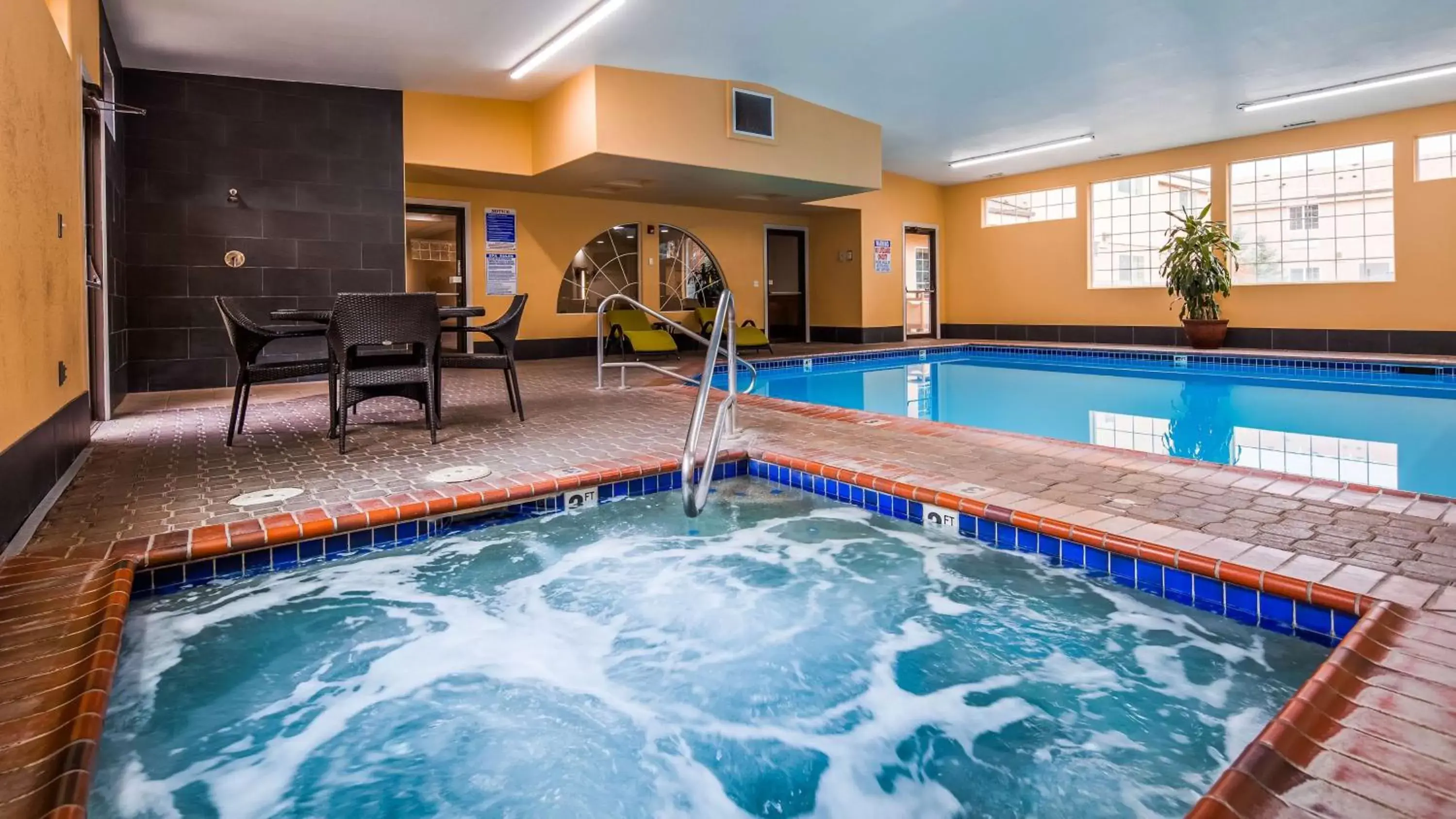 Spa and wellness centre/facilities, Swimming Pool in Best Western Newberry Station