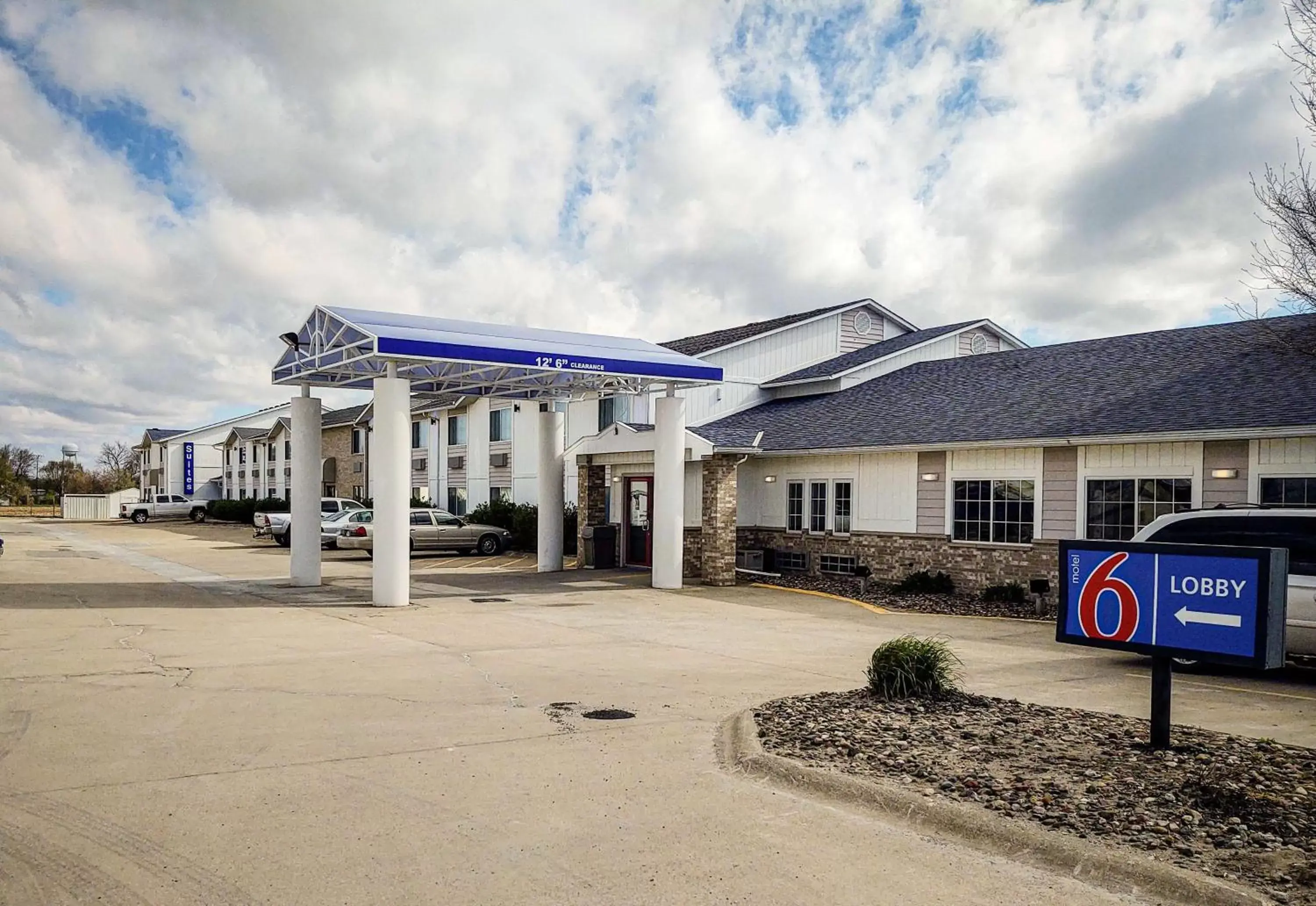 Property Building in Motel 6 Stuart, Ia