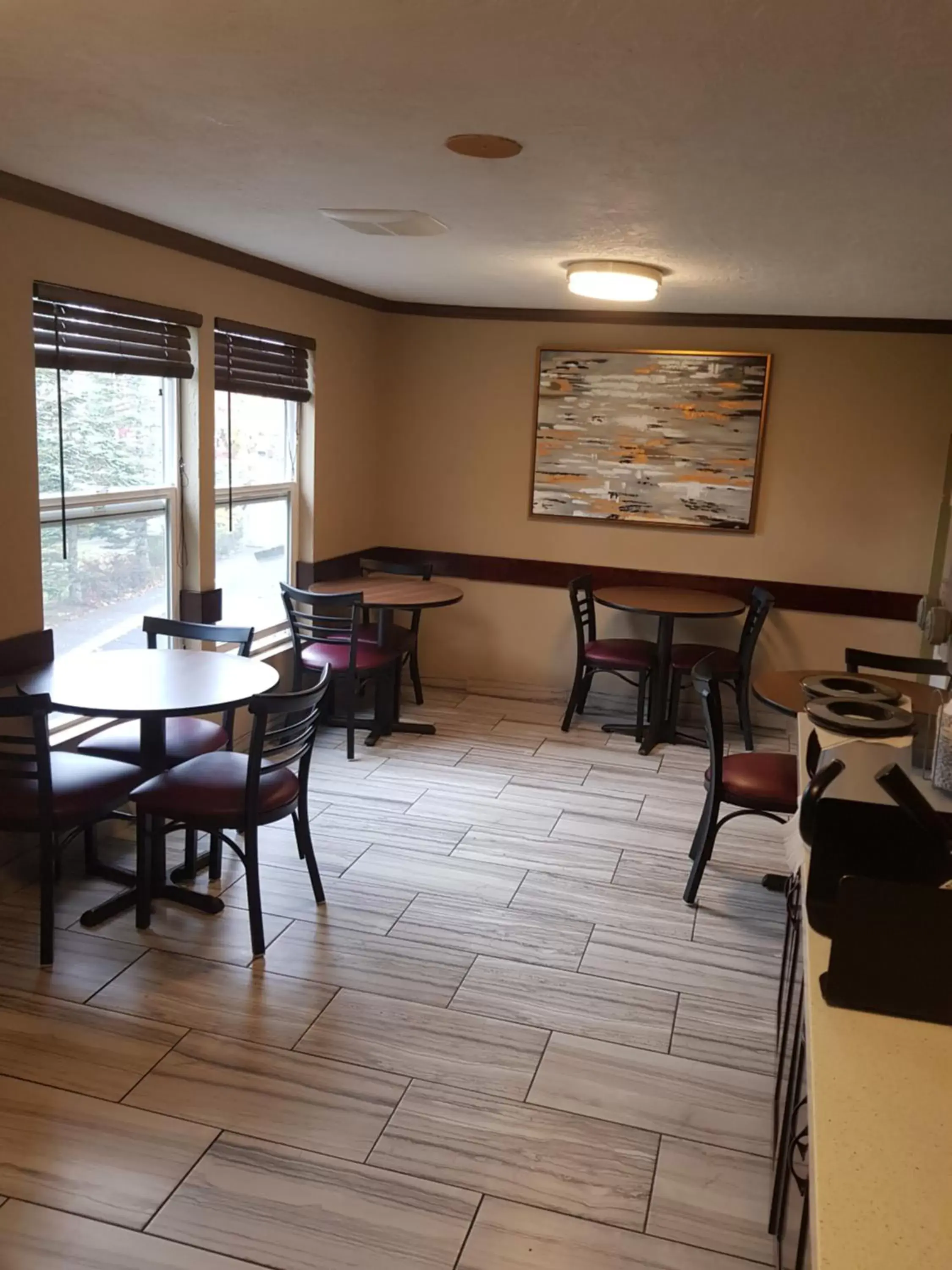 Dining area, Restaurant/Places to Eat in Super 8 by Wyndham Shelton