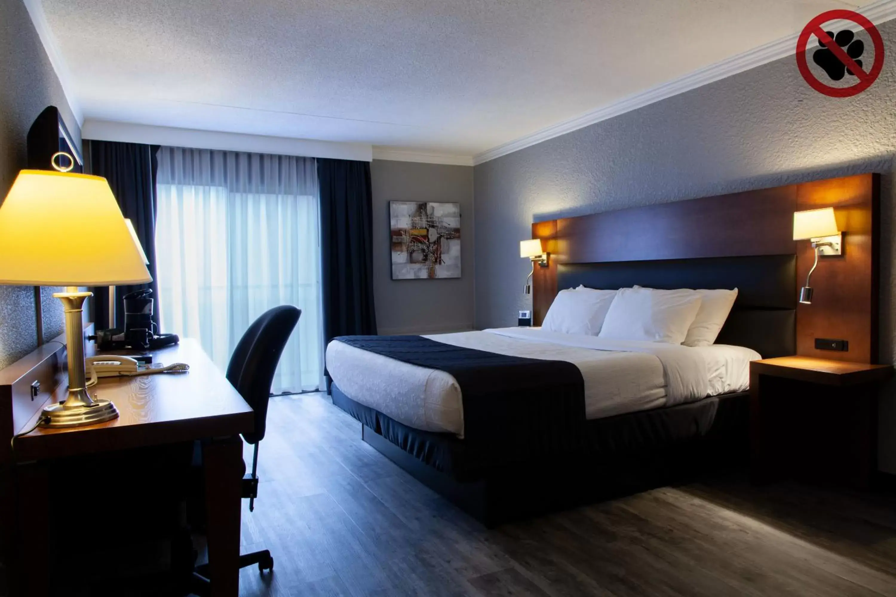 Bed in Best Western Hotel Universel Drummondville