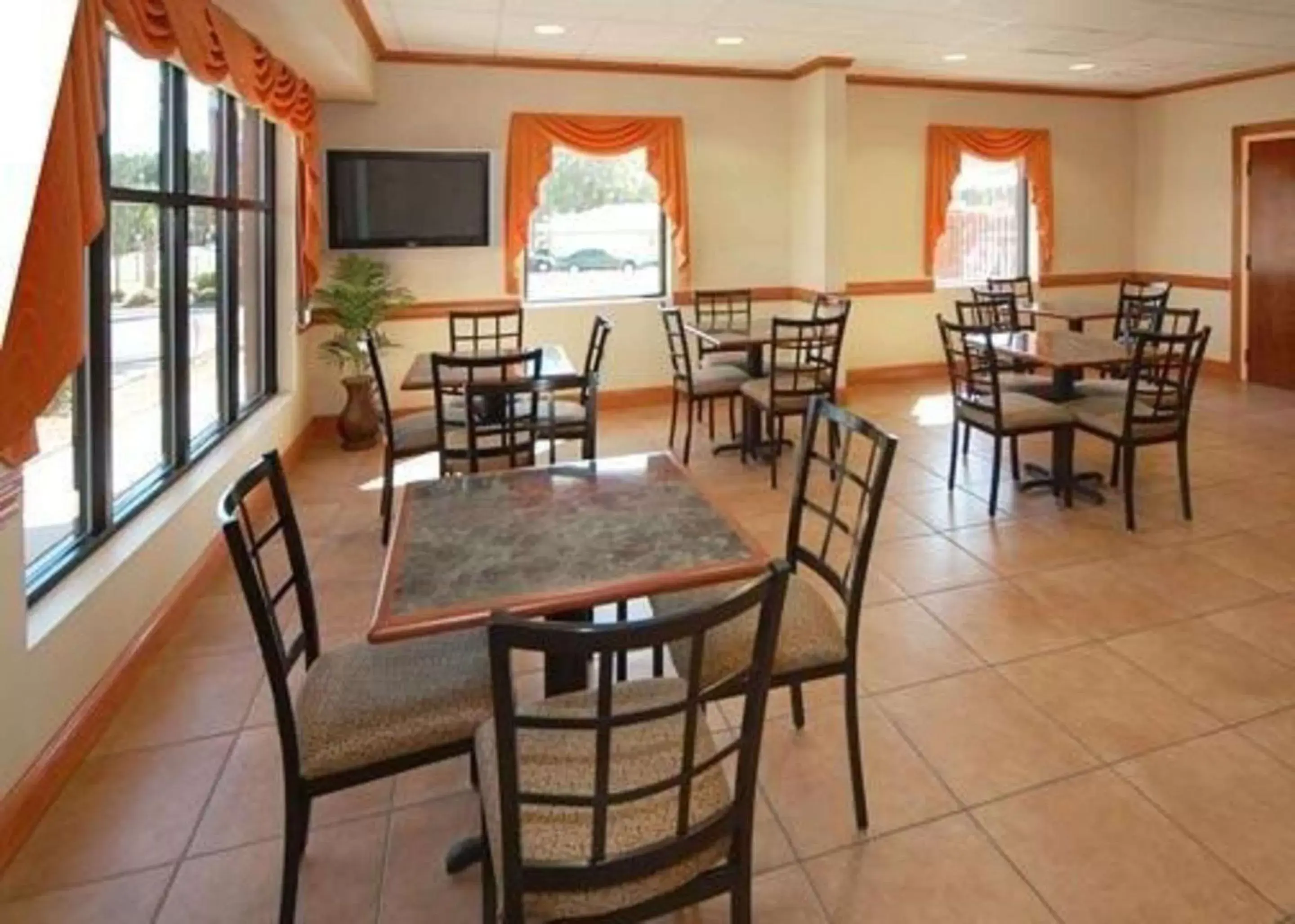 Restaurant/Places to Eat in Comfort Inn & Suites Chipley I-10