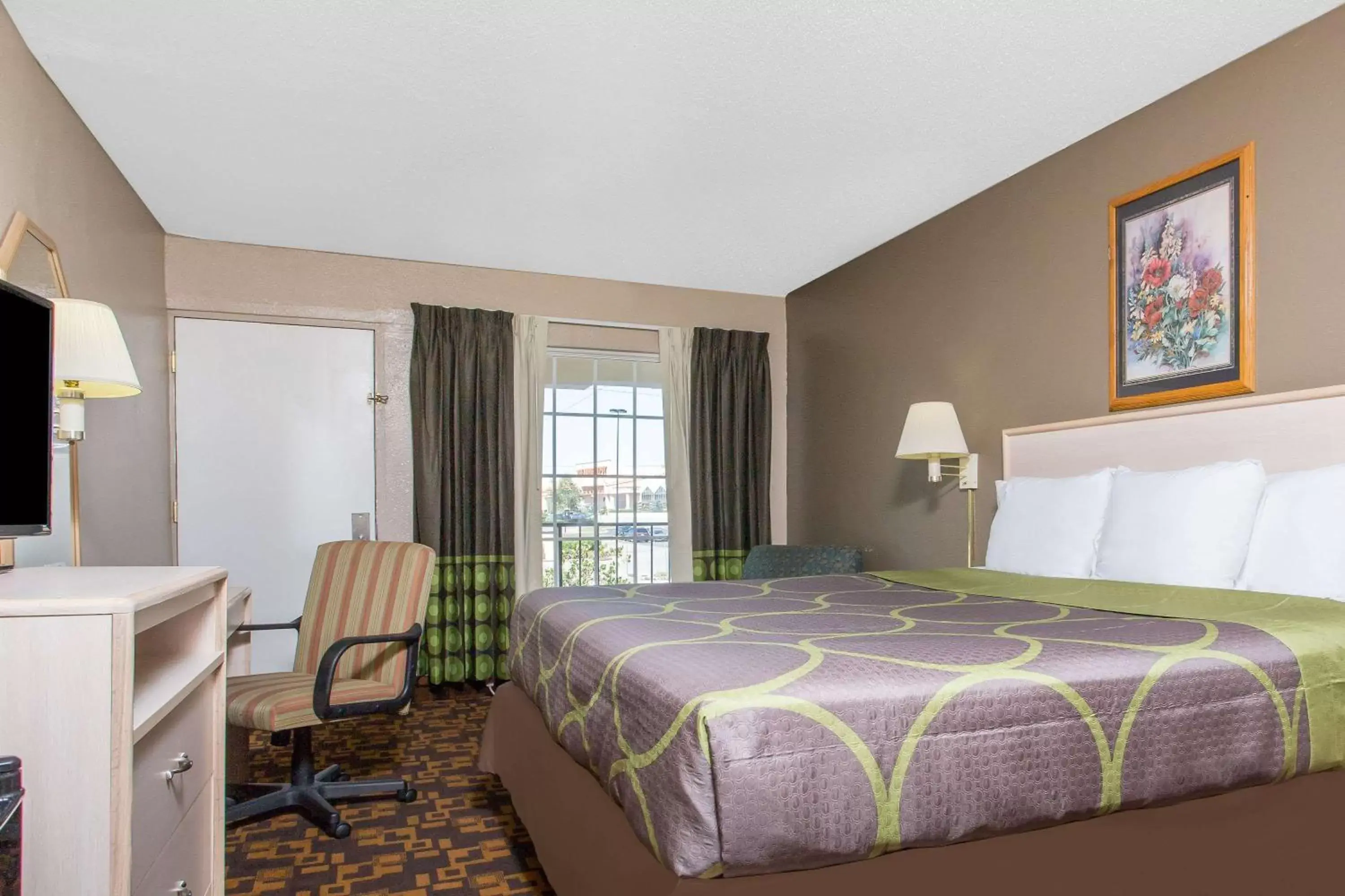 Photo of the whole room, Bed in Super 8 by Wyndham Antioch/Nashville South East