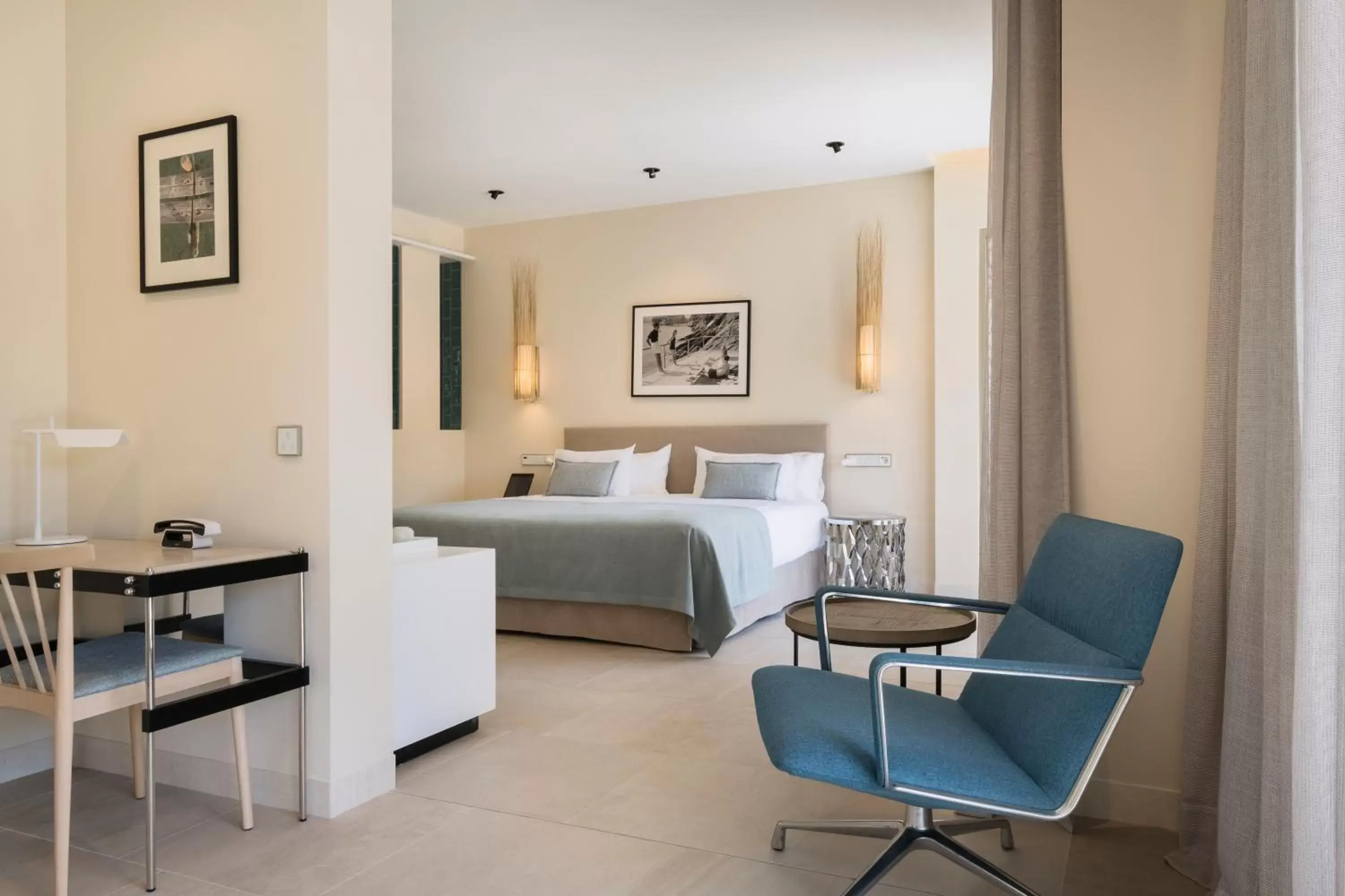 Bed, Seating Area in El Vicenç de la Mar - Adults Only - Over 12