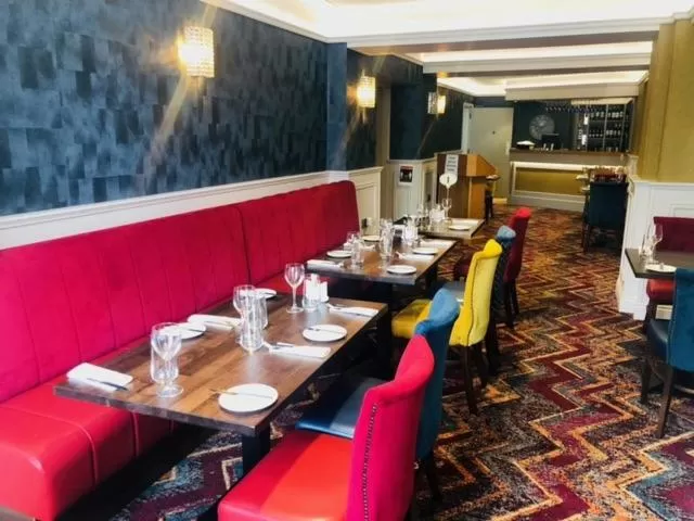 Restaurant/places to eat in Kilmorey Arms Hotel