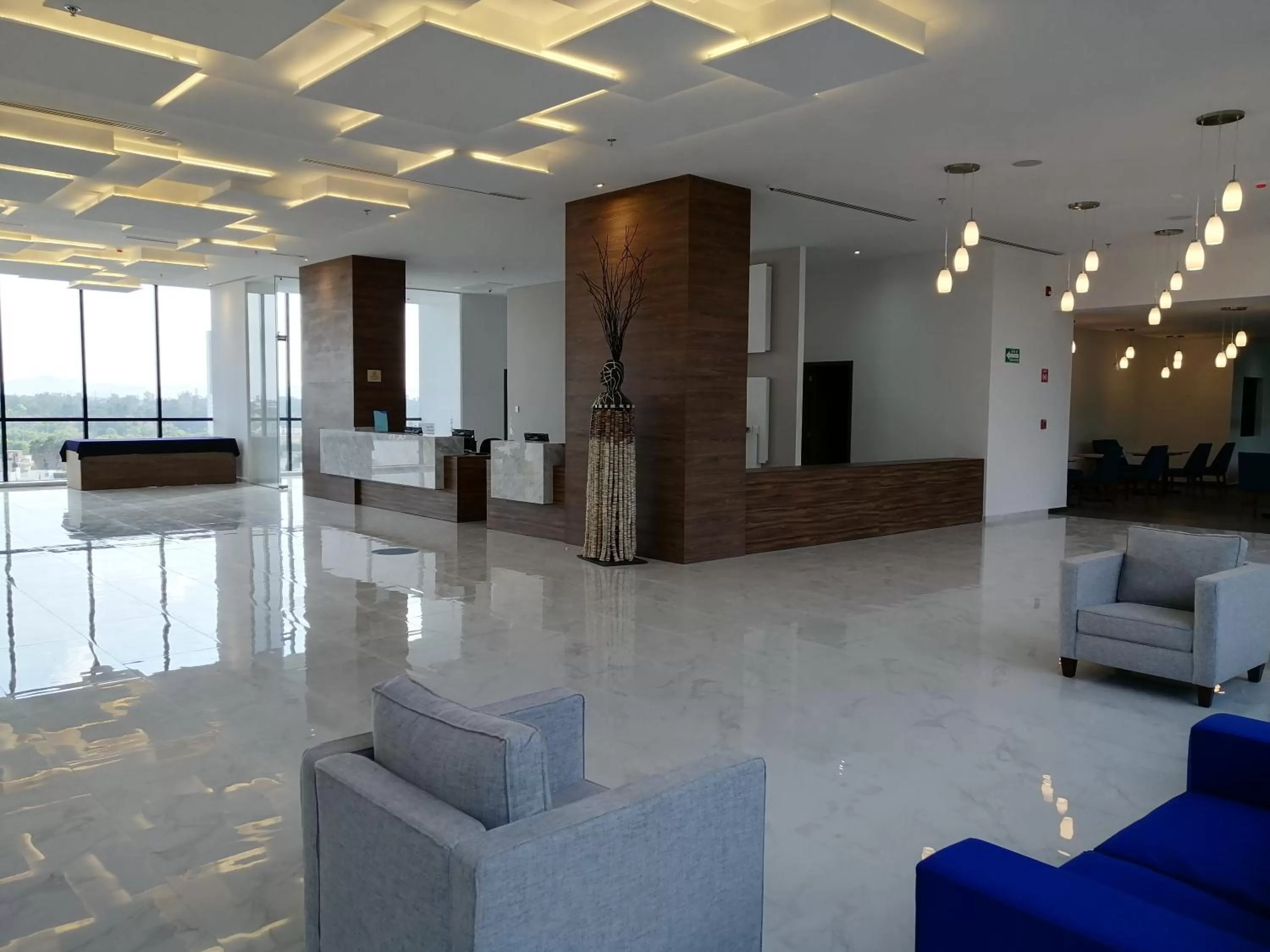 Lobby or reception in Wyndham Puebla Angelopolis