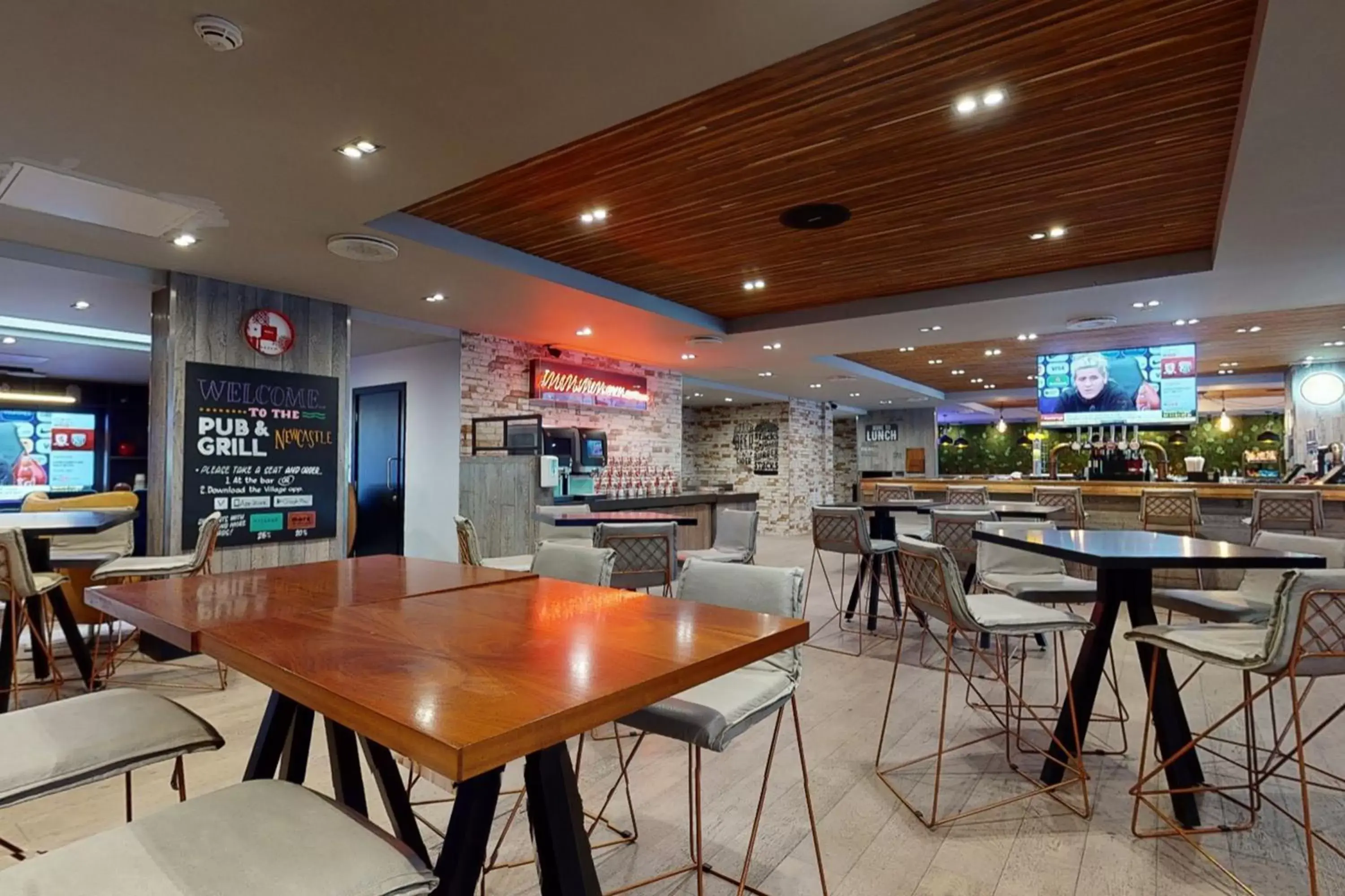 Restaurant/places to eat, Lounge/Bar in Village Hotel Newcastle