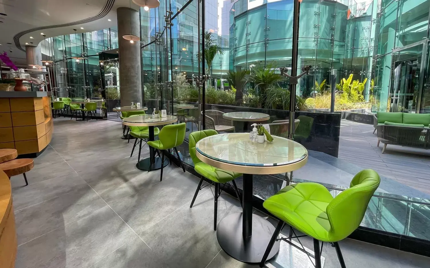 Restaurant/places to eat, Lounge/Bar in Al Khoory Sky Garden Hotel
