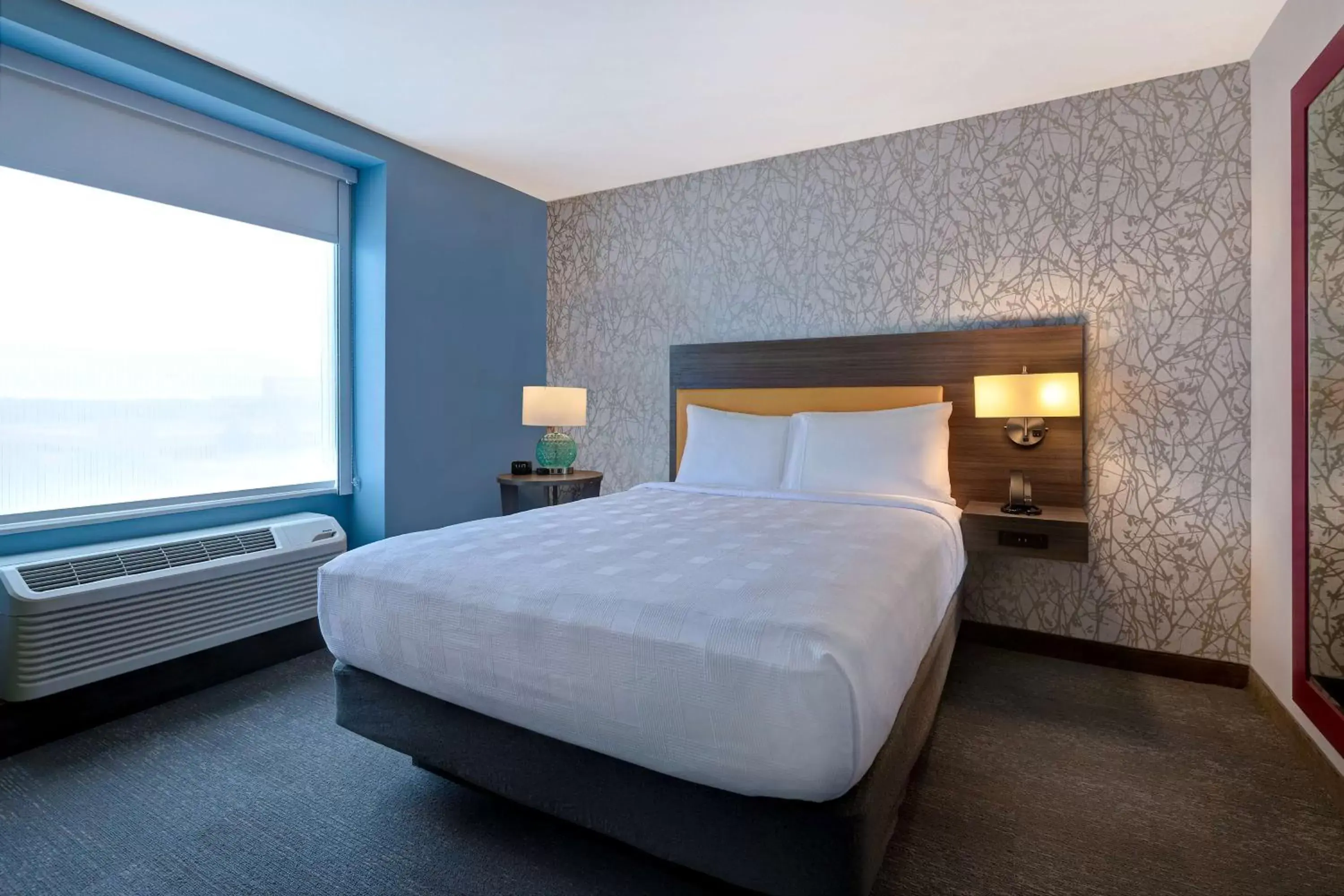 Bed in Home2 Suites By Hilton Lincolnshire Chicago