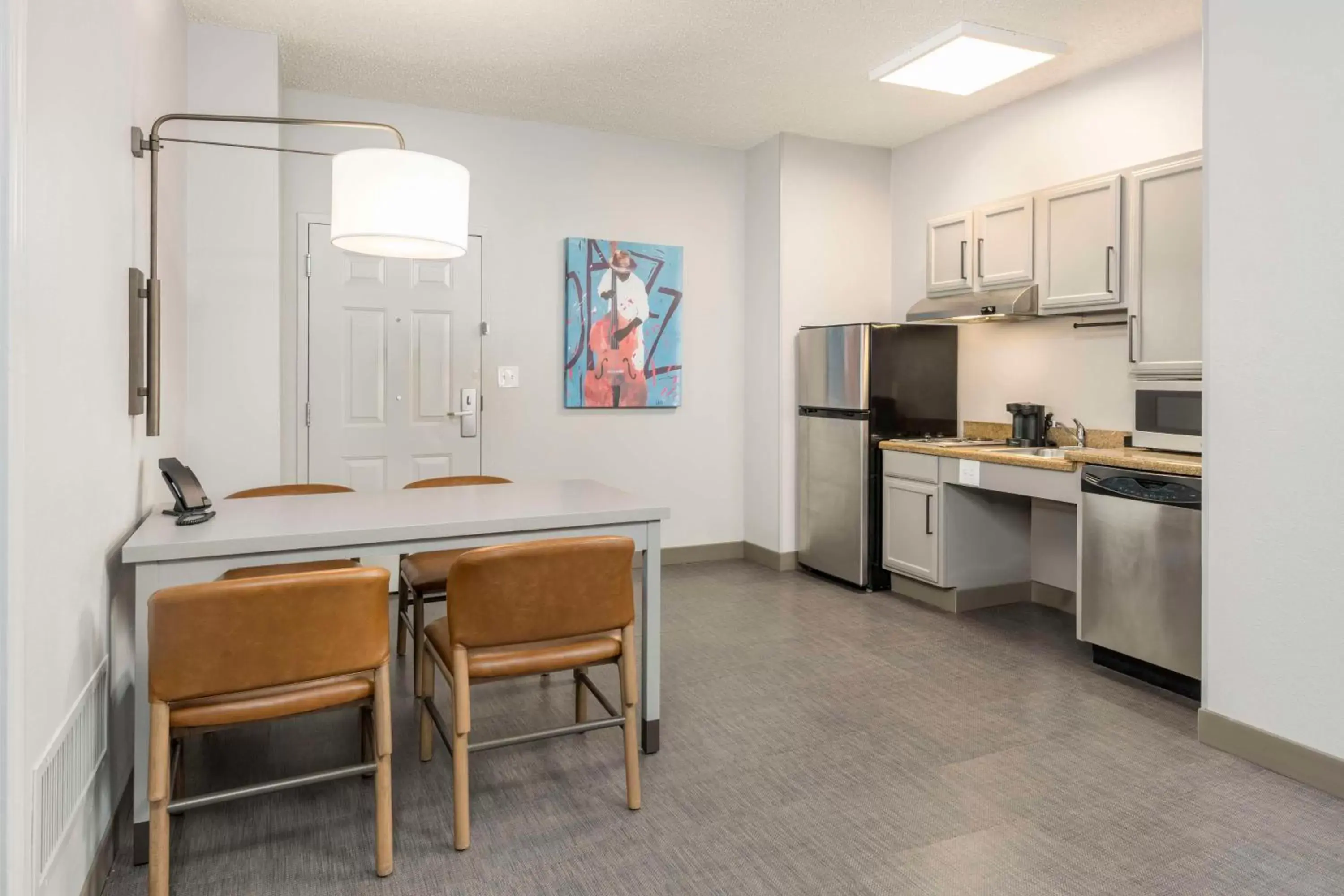 Kitchen or kitchenette, Kitchen/Kitchenette in Homewood Suites by Hilton New Orleans