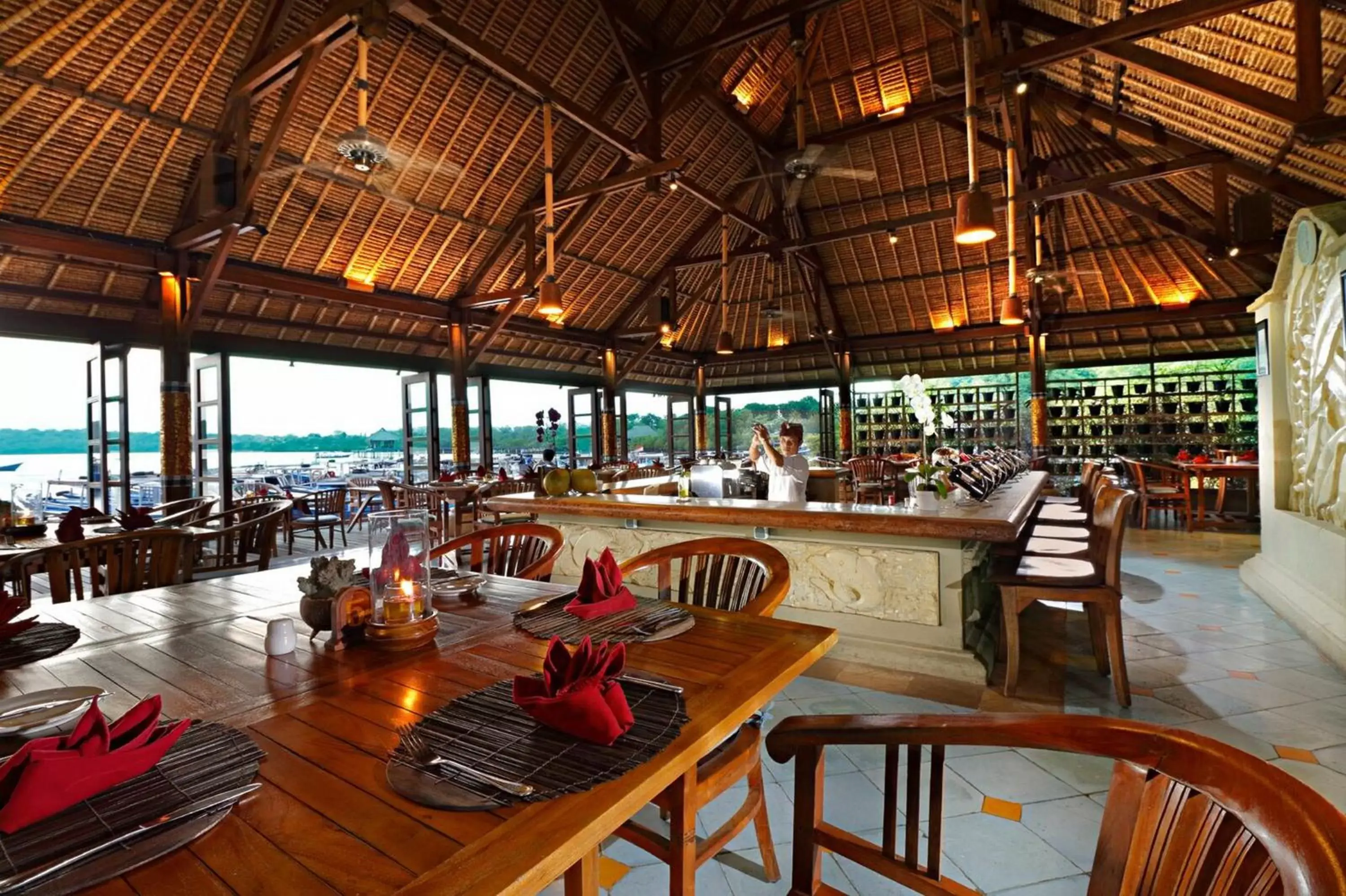 Lounge or bar, Restaurant/Places to Eat in Mimpi Resort Menjangan