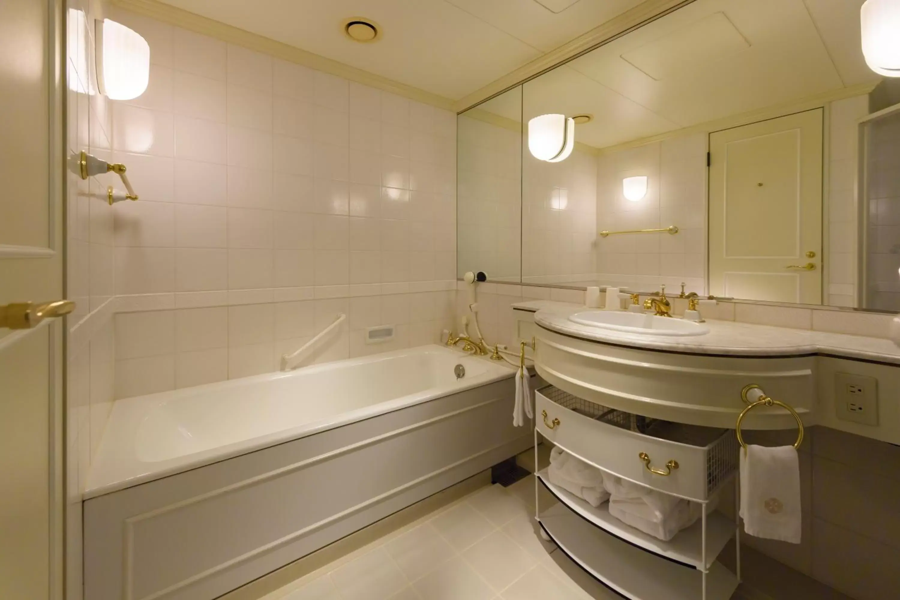Photo of the whole room, Bathroom in Dai-ichi Hotel Tokyo